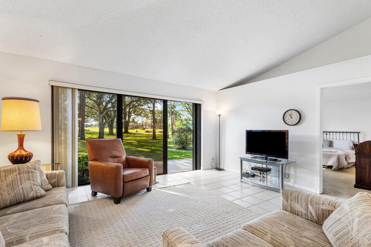 MLS #RX-11143102 image #1