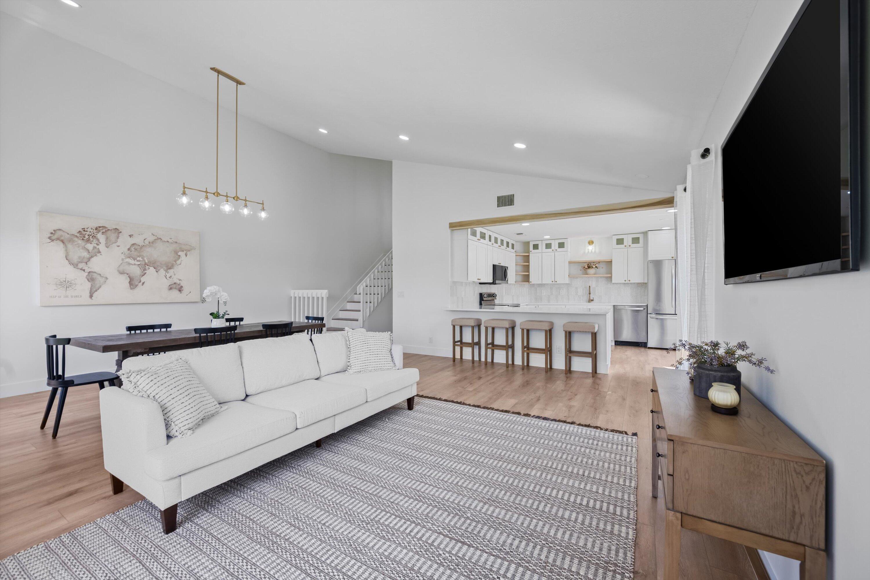 MLS #RX-11143159 image #1