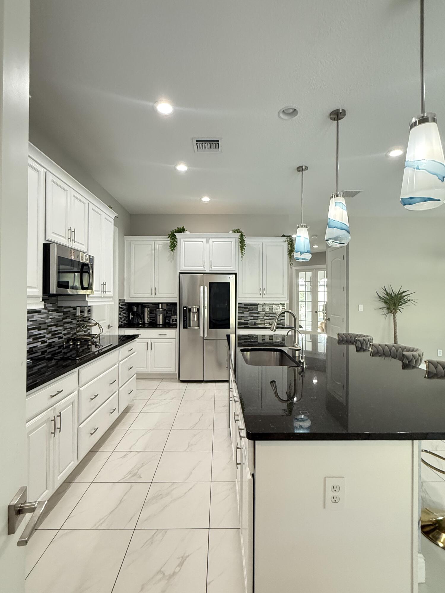 MLS #RX-11143599 image #5