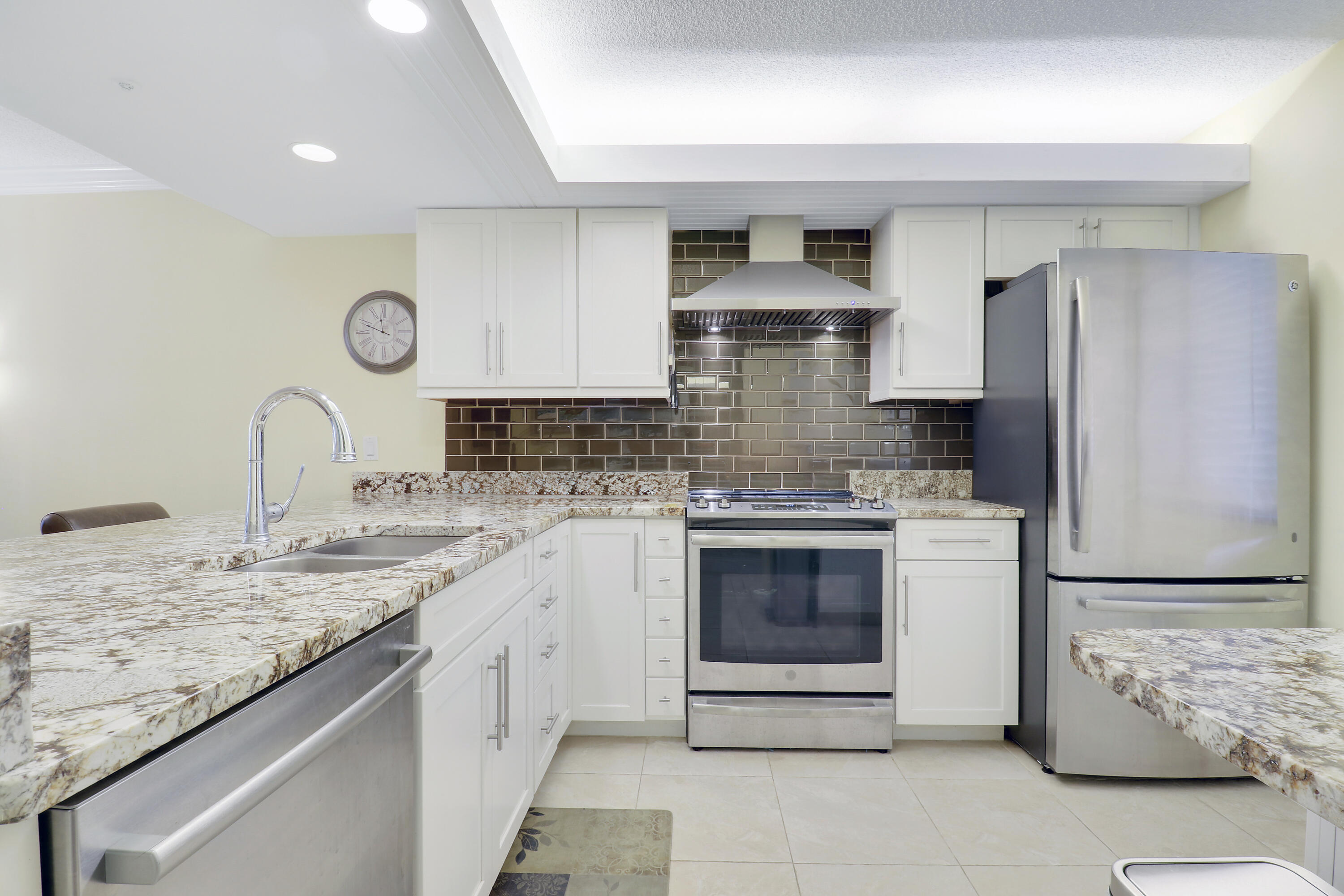 MLS #RX-11143691 image #4