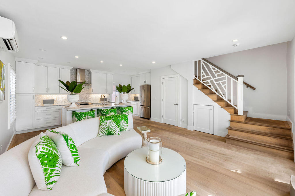 MLS #RX-11143702 image #1