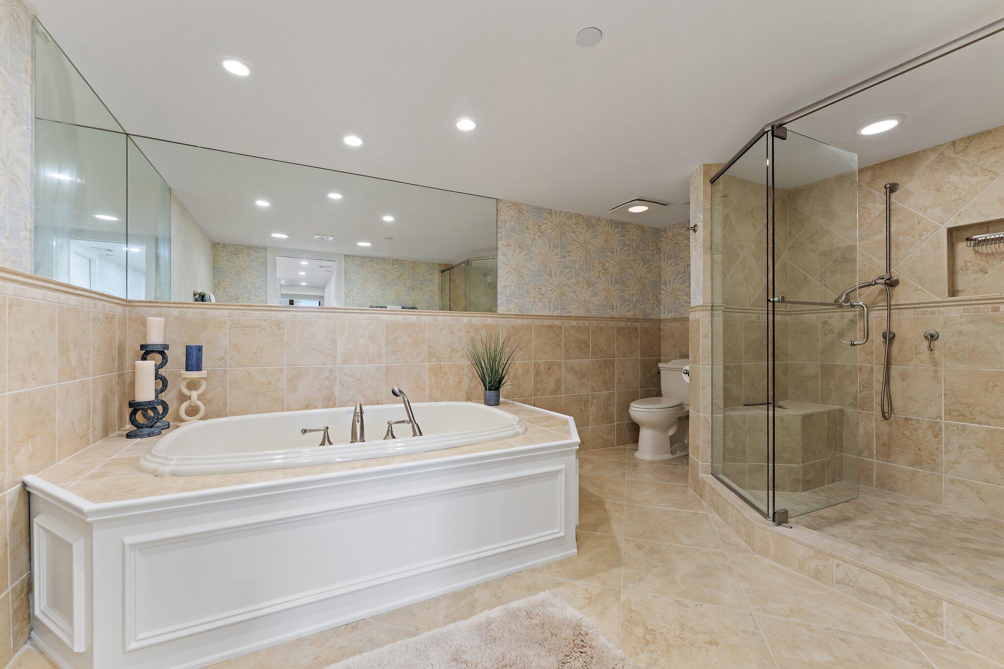 MLS #RX-10944040 image #34