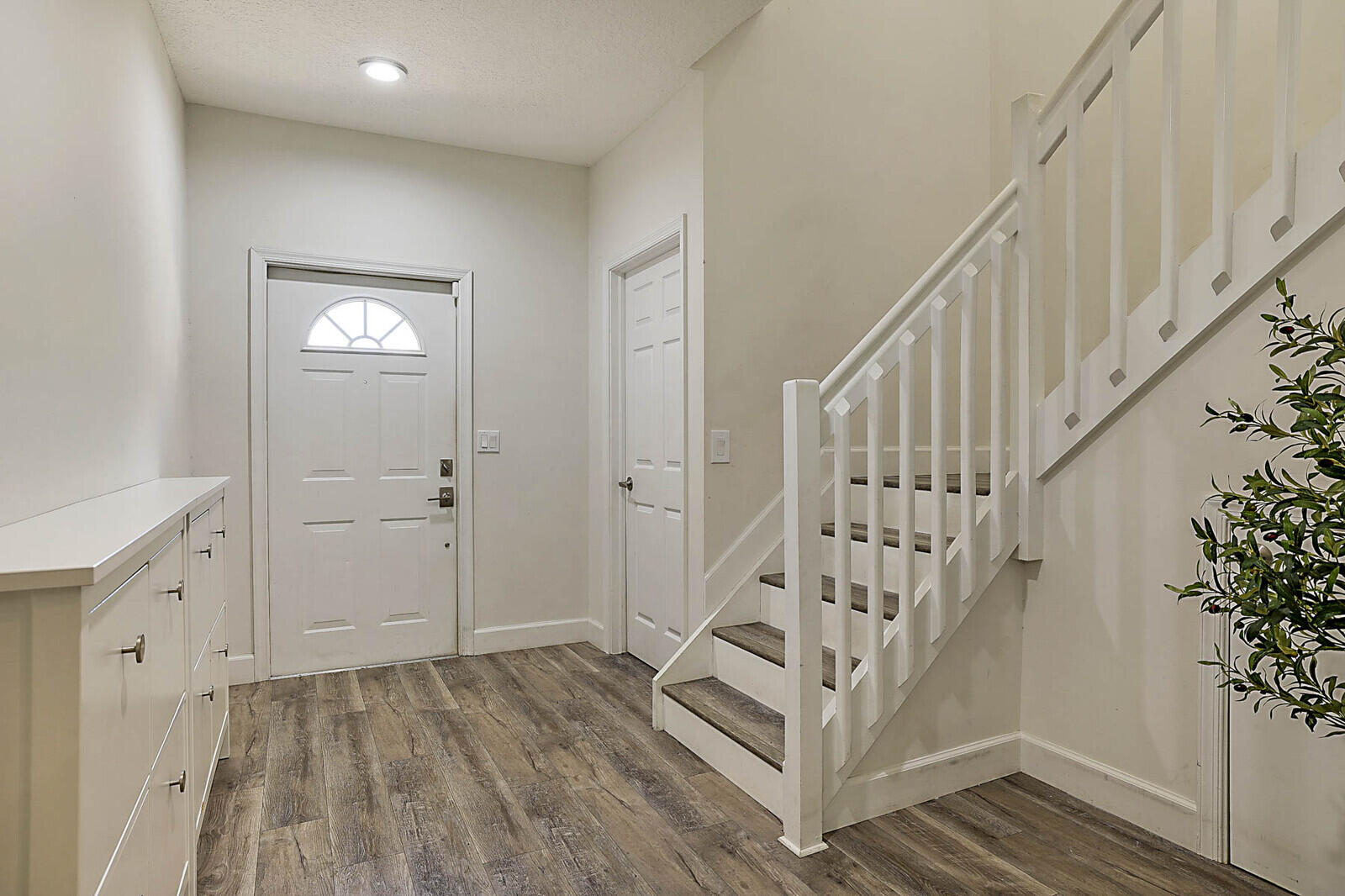 MLS #RX-11060992 image #1