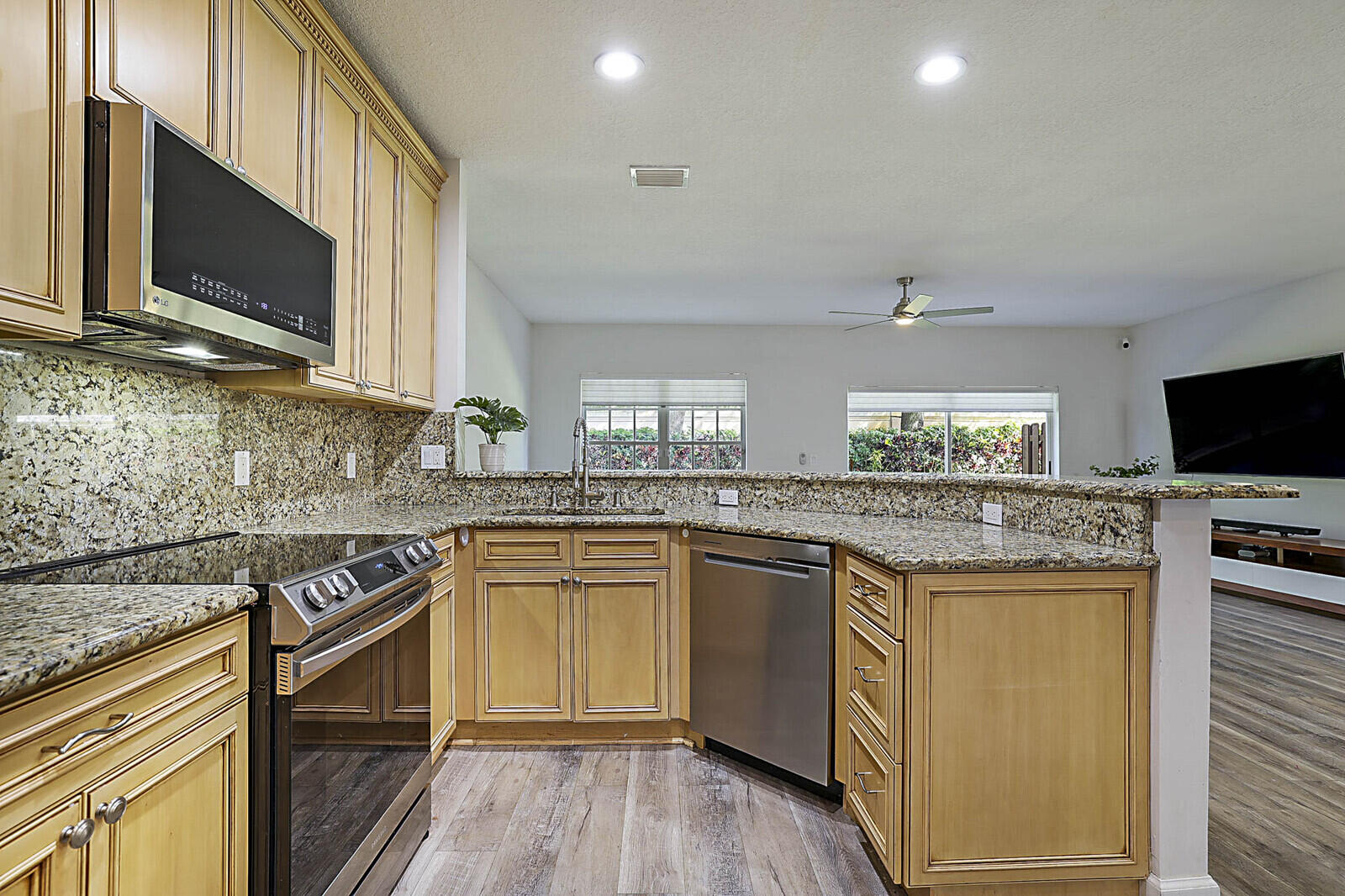 MLS #RX-11060992 image #15