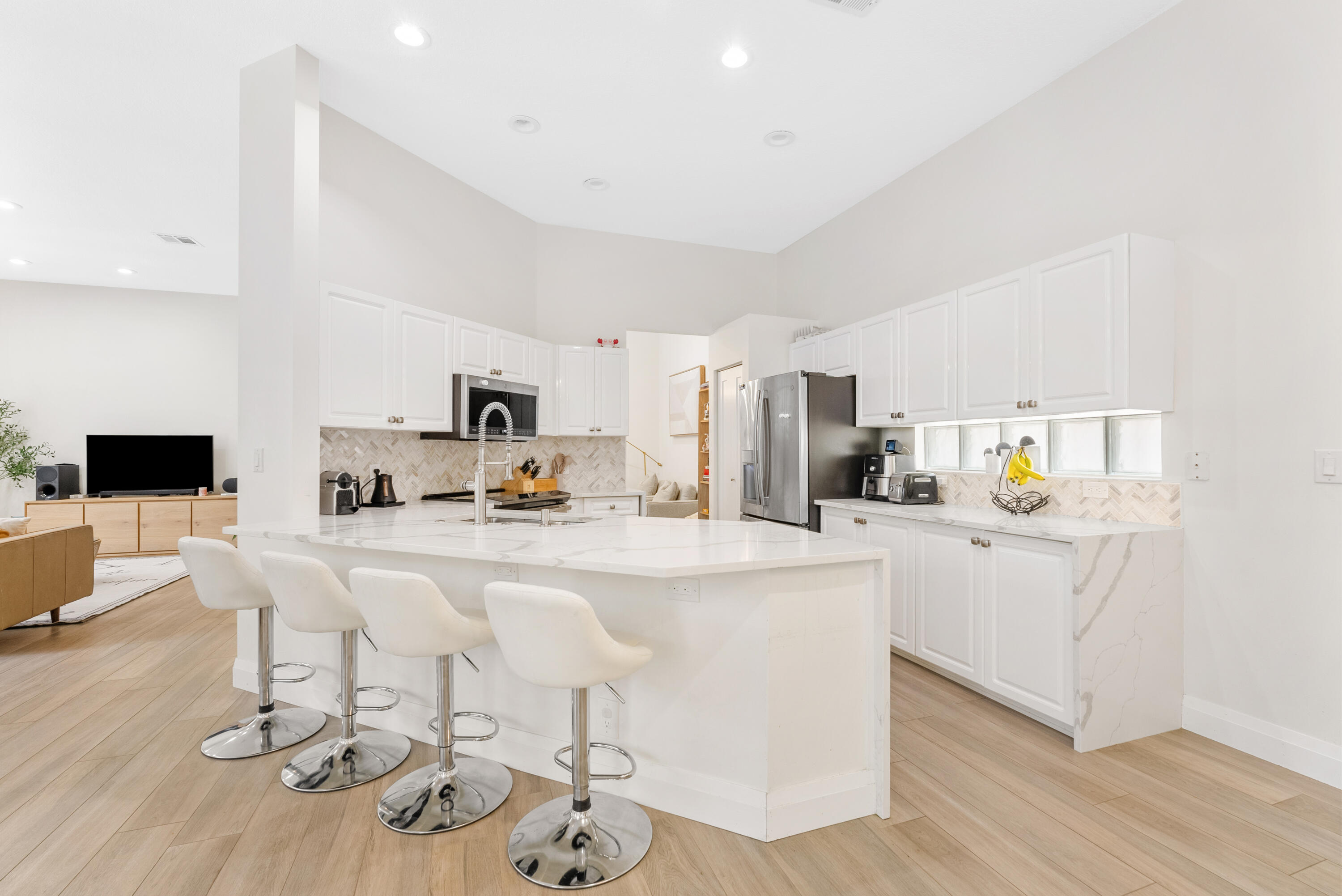 MLS #RX-11144351 image #8