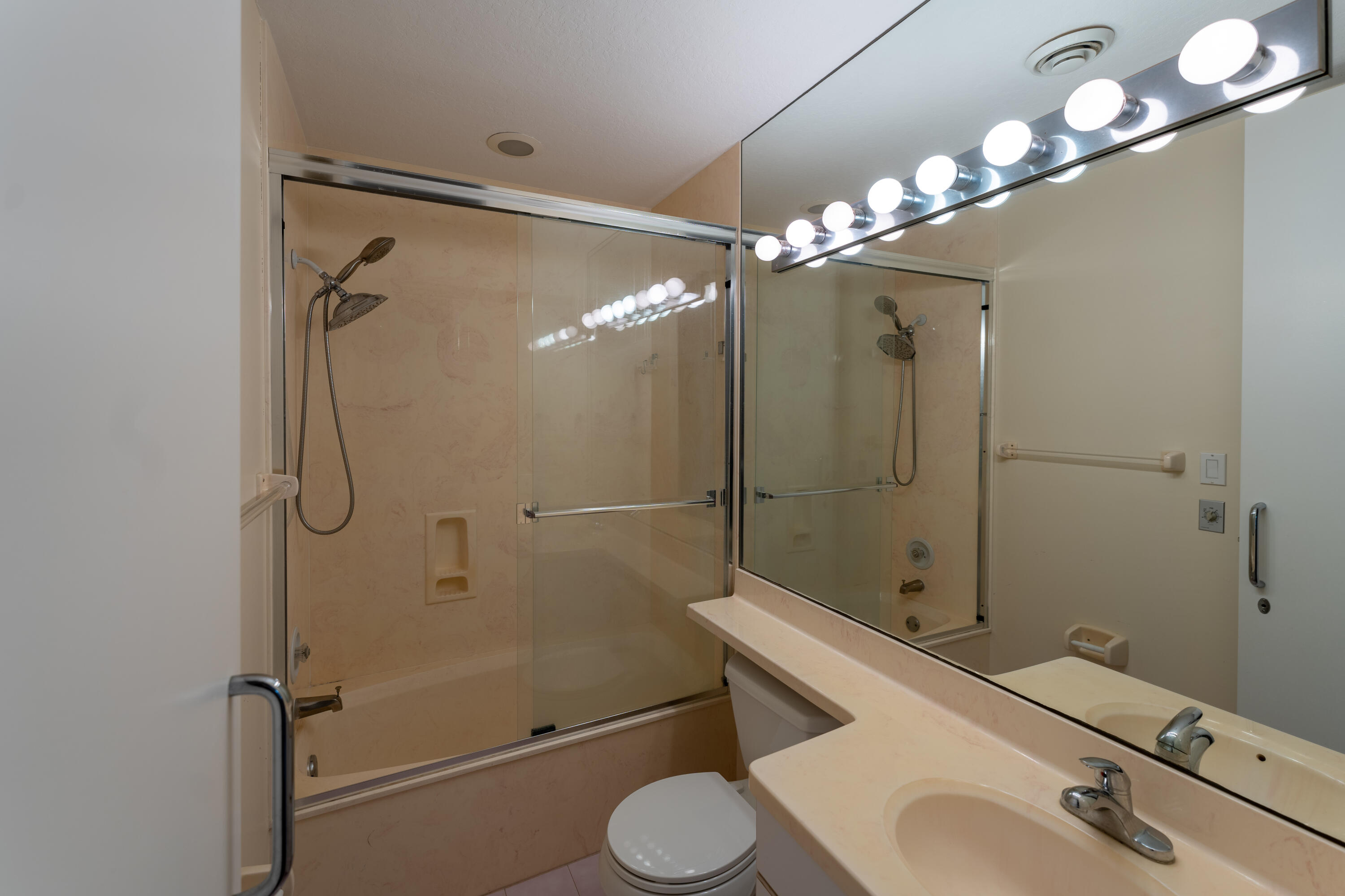 MLS #RX-10963318 image #27