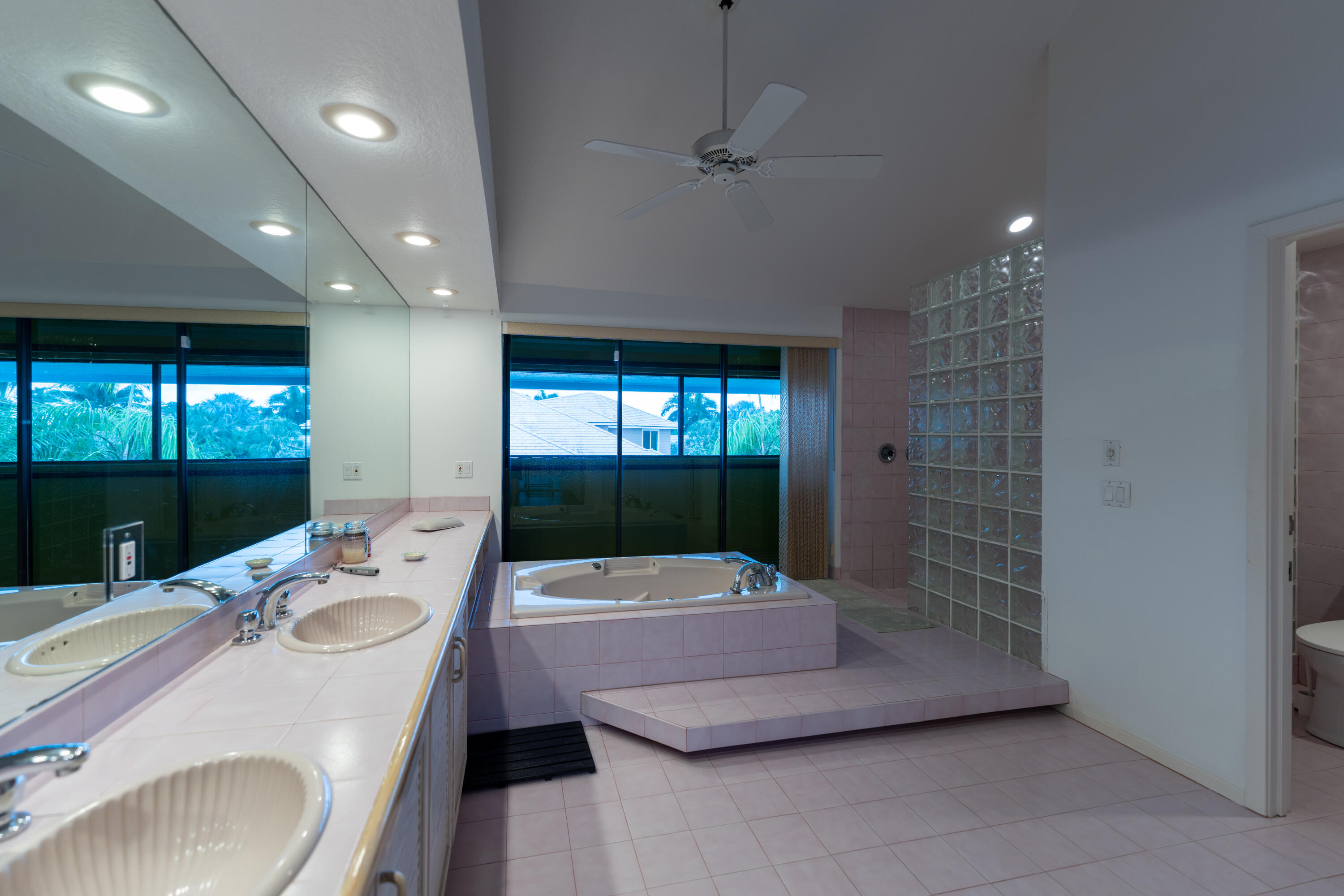 MLS #RX-10963318 image #33