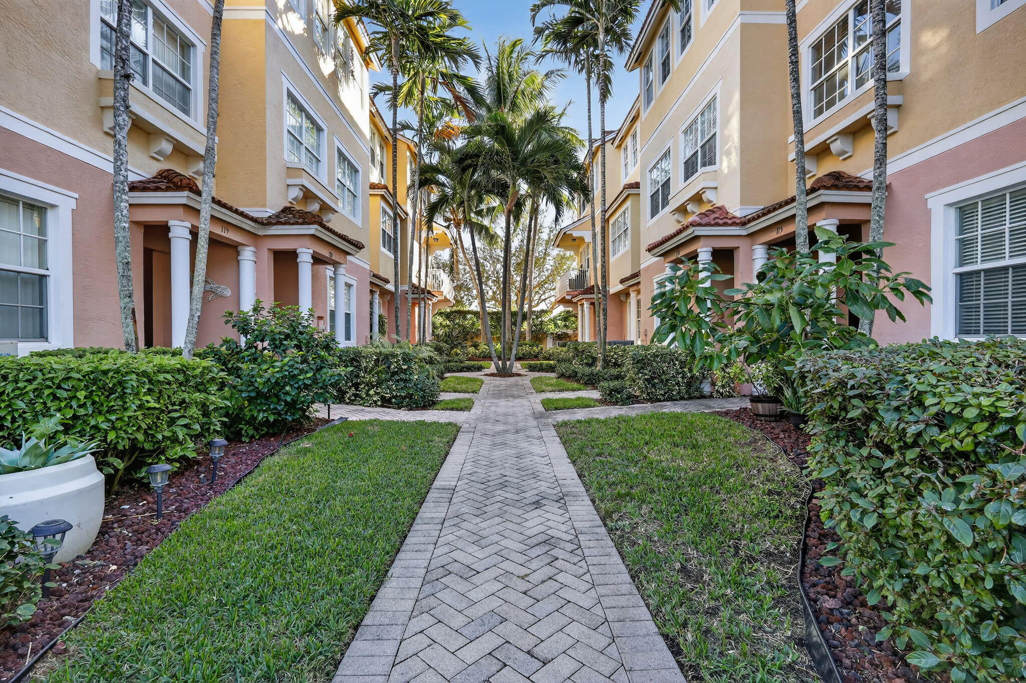 MLS #RX-11144516 image #1