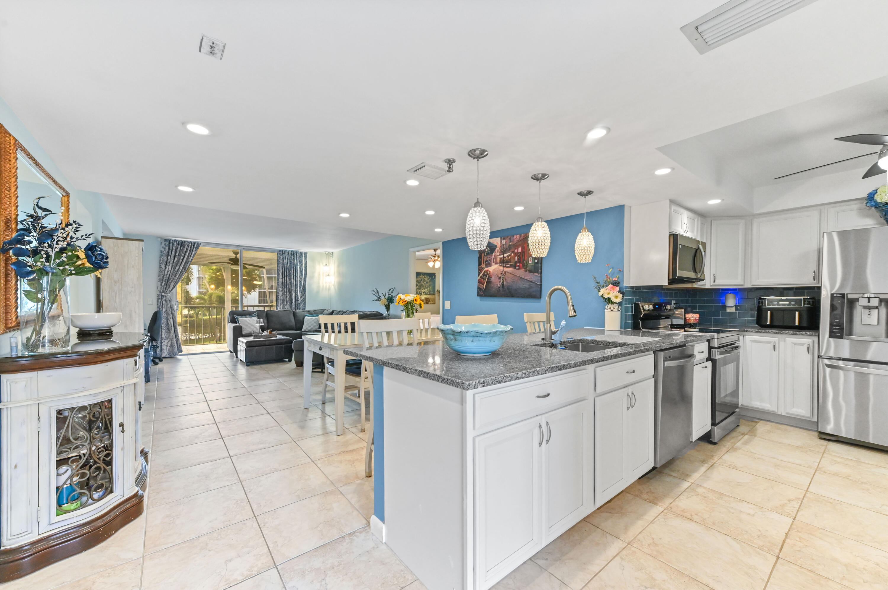 MLS #RX-10998741 image #8