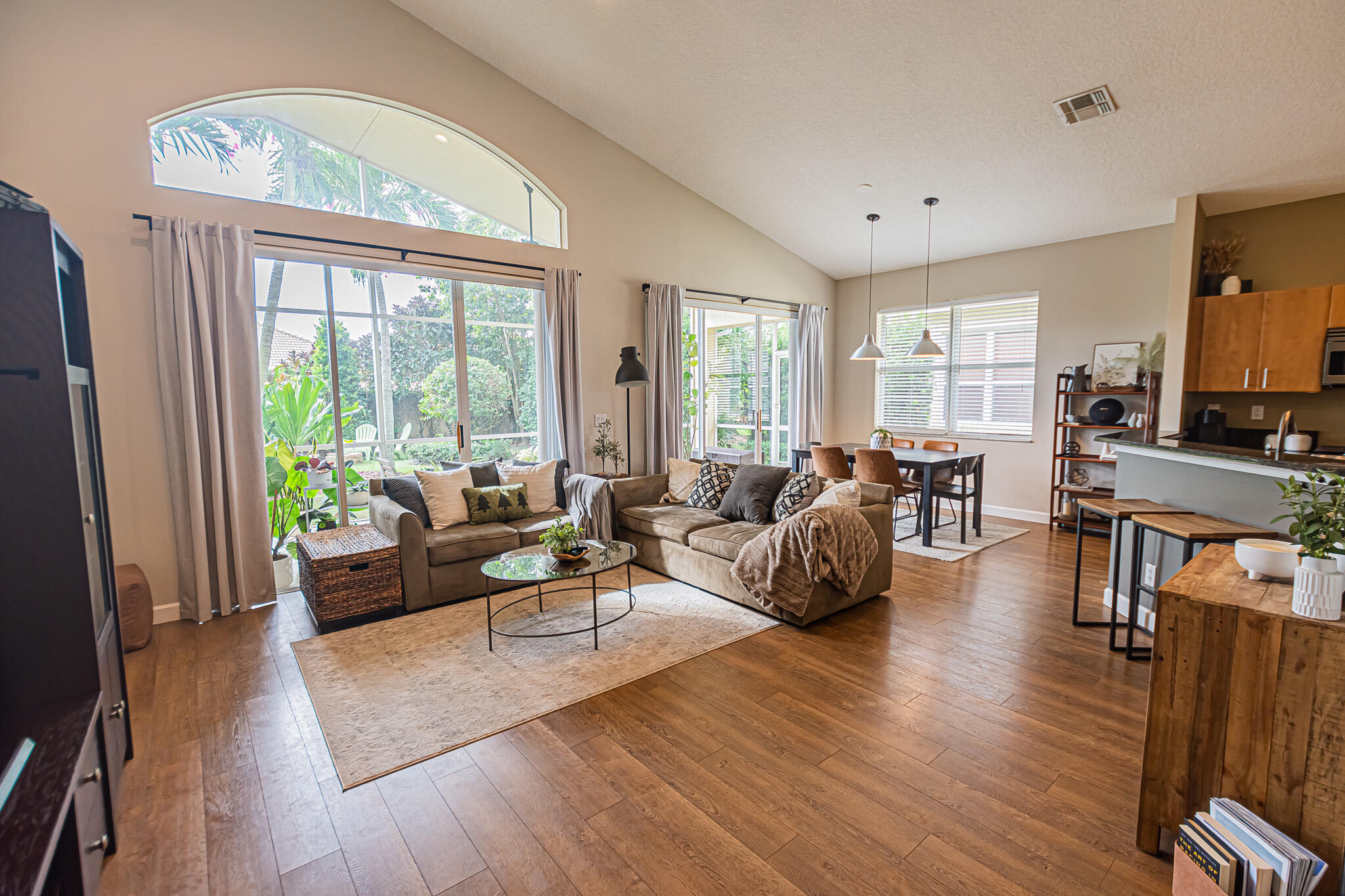 MLS #RX-11145005 image #1