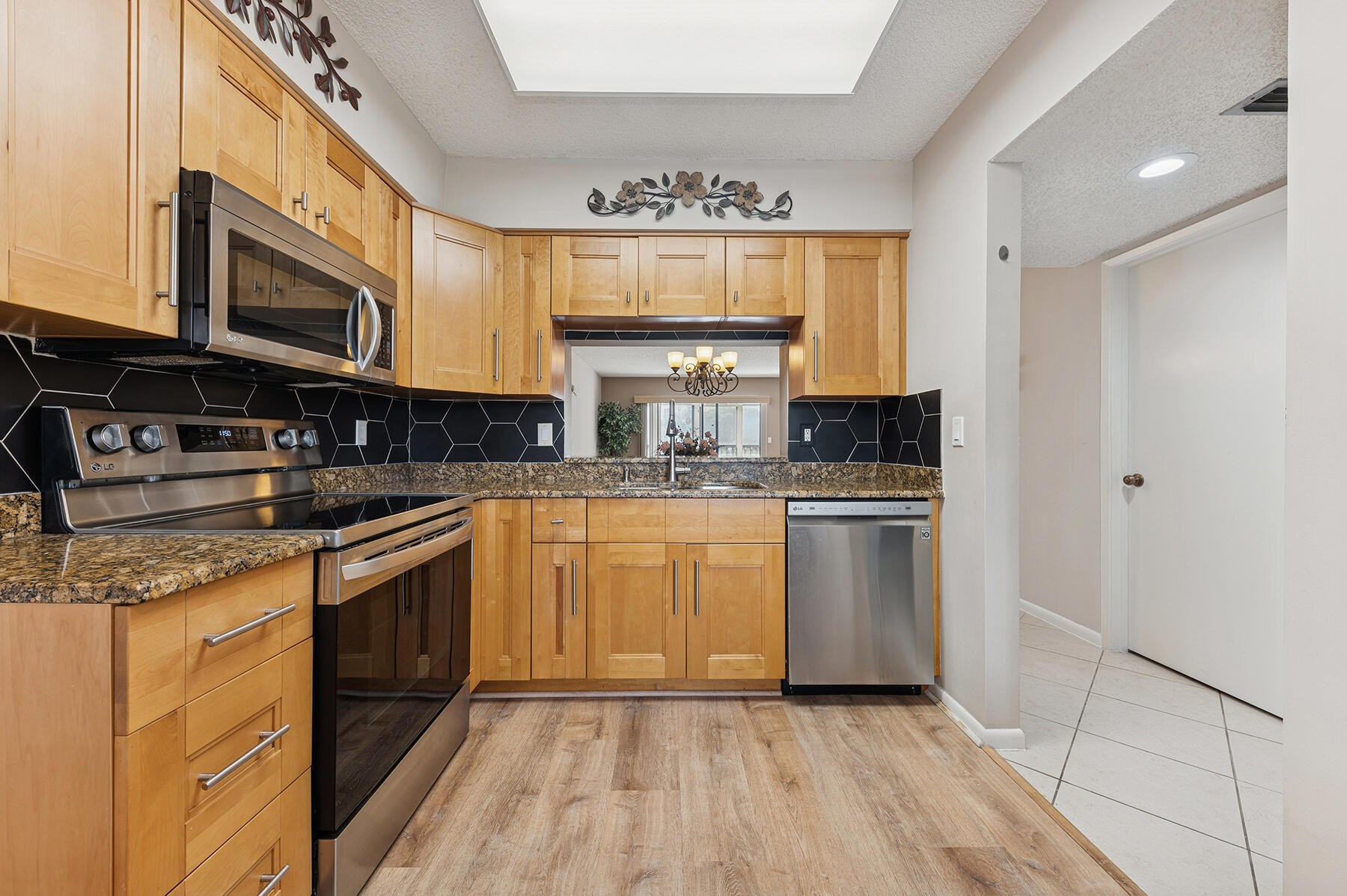 MLS #RX-11098369 image #6