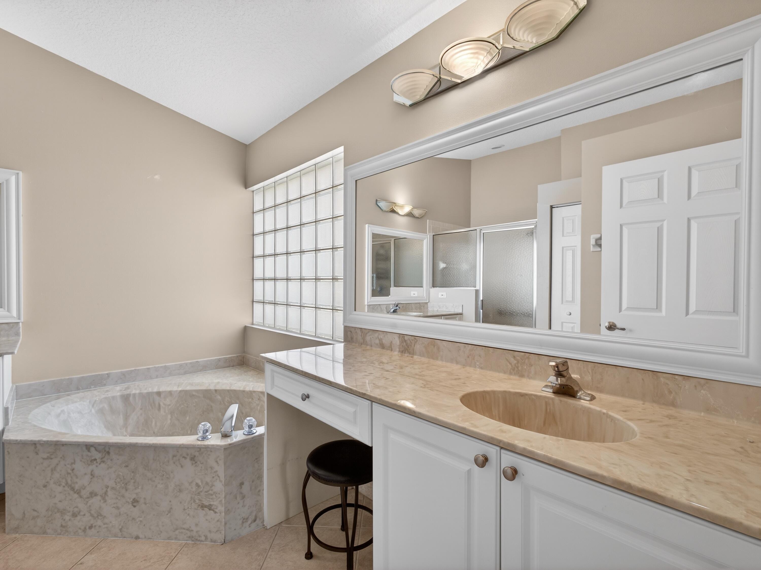 MLS #RX-11145109 image #37