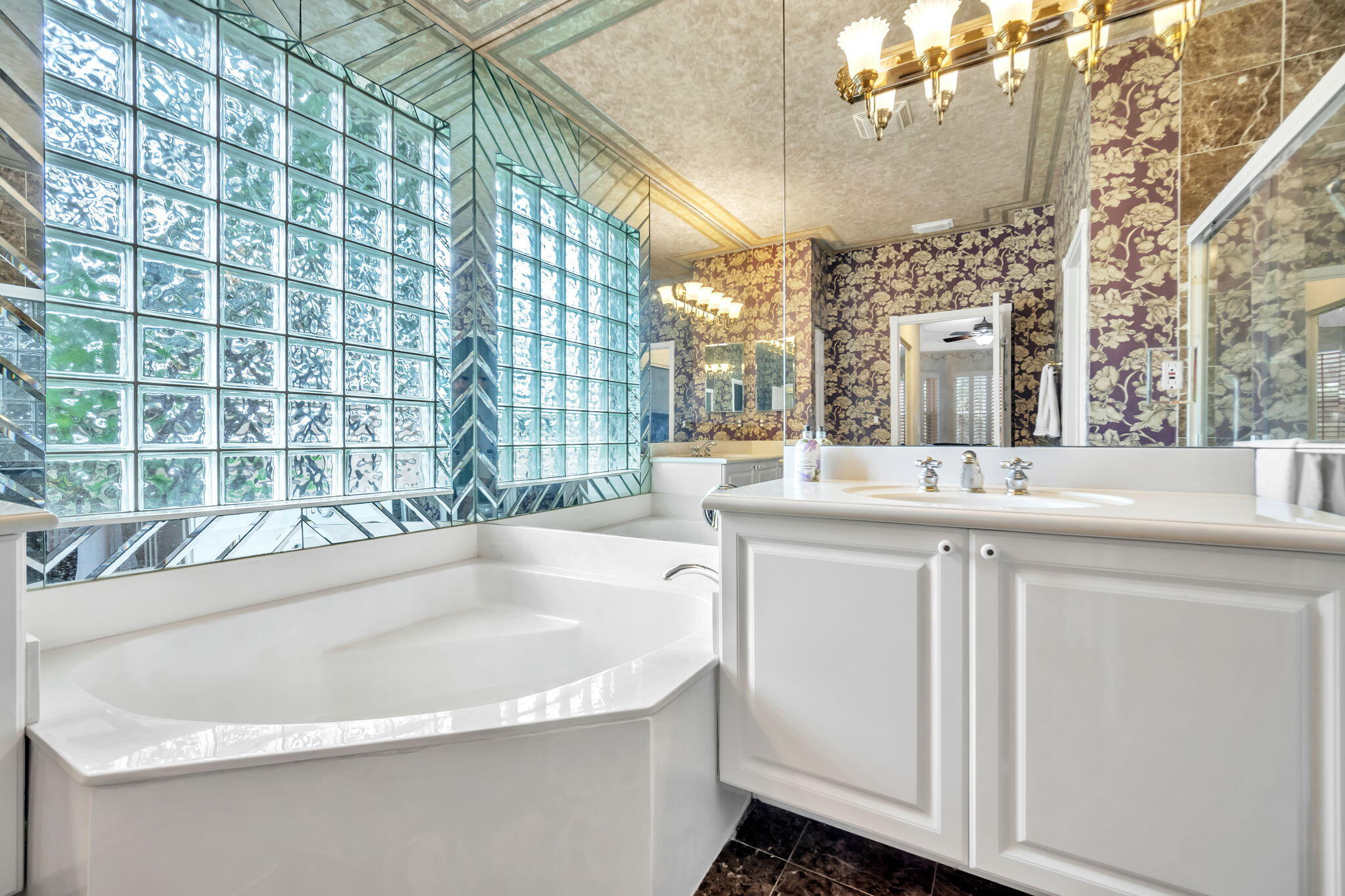 MLS #RX-10720288 image #16