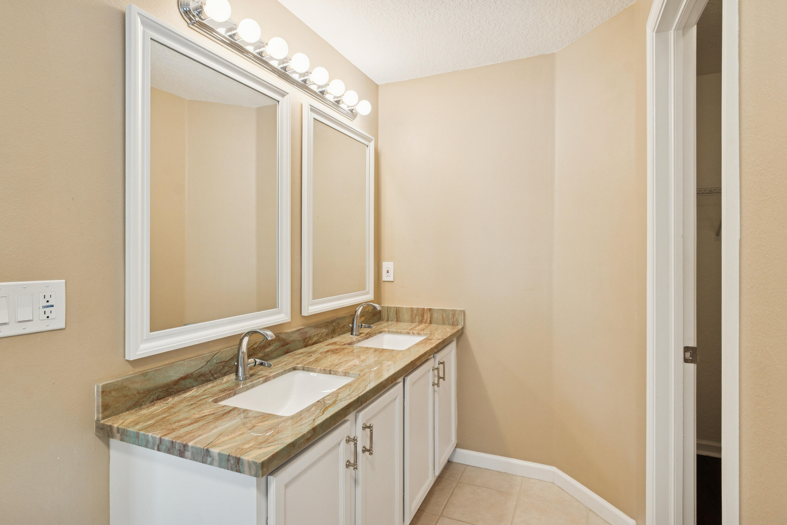 MLS #RX-11145299 image #25