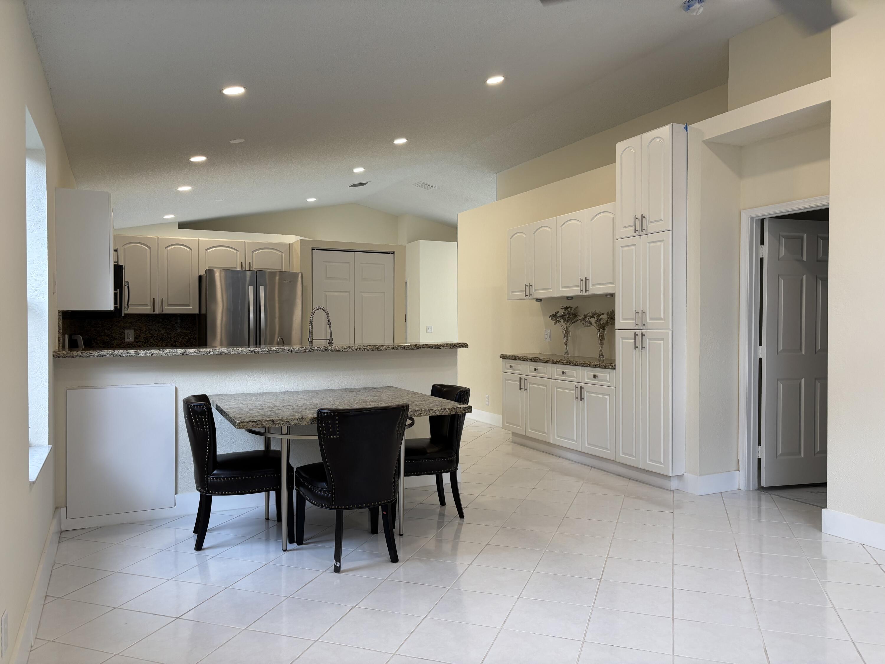 MLS #RX-11145535 image #2