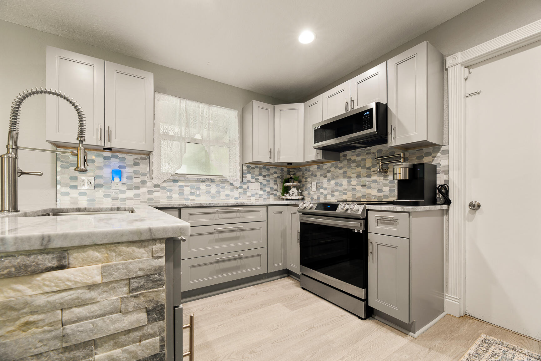 MLS #RX-11145538 image #6