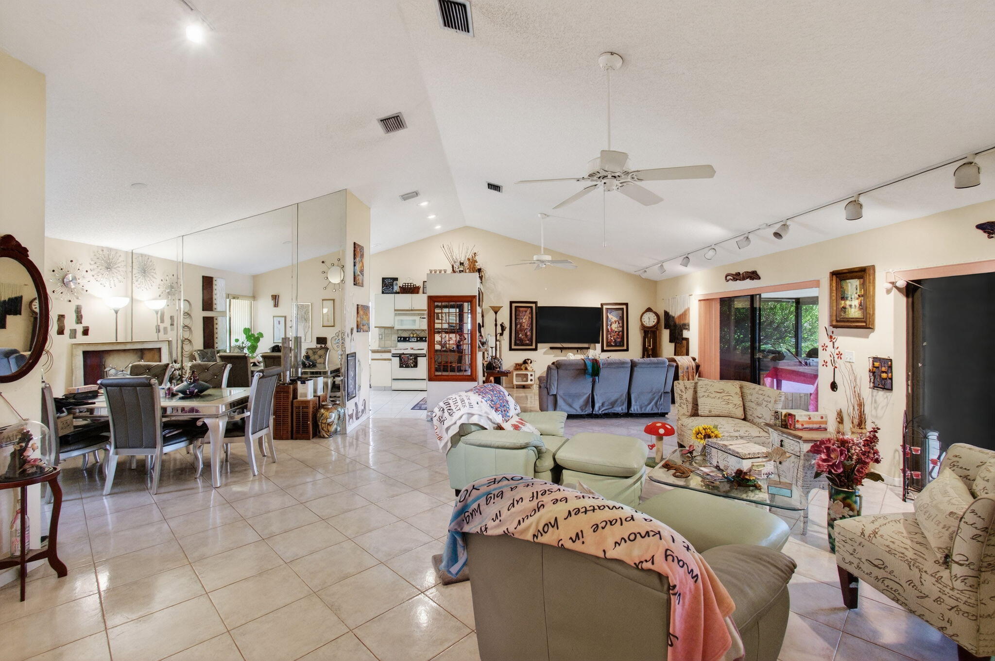 MLS #RX-11145607 image #9