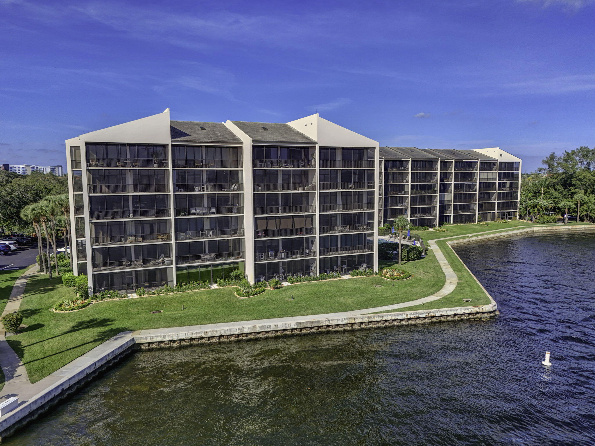 MLS #RX-10958762 image #1