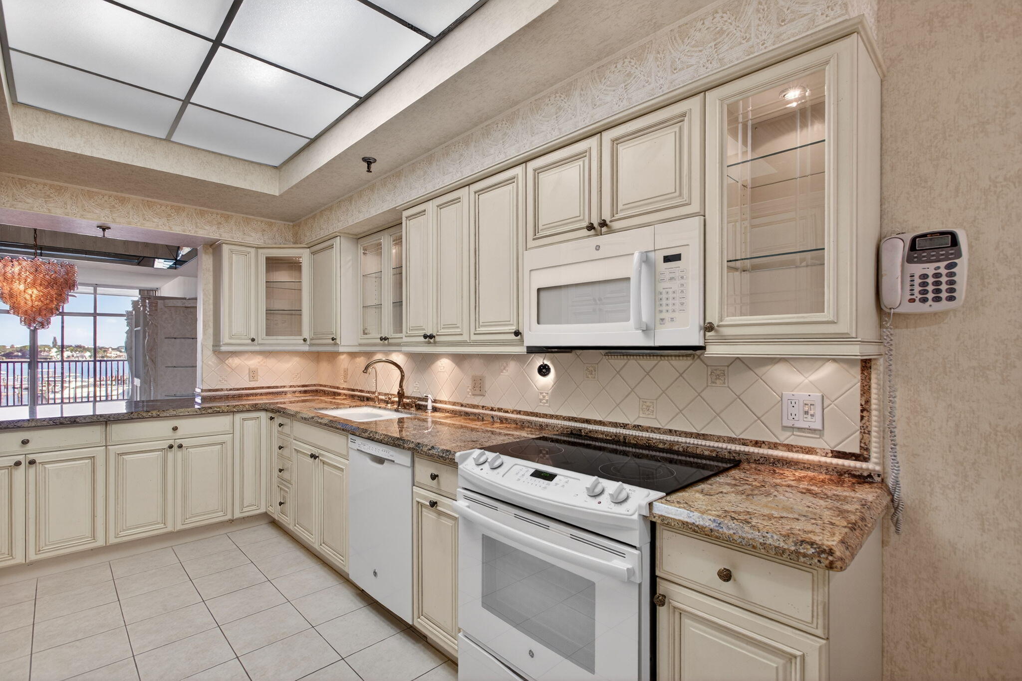 MLS #RX-10958762 image #10