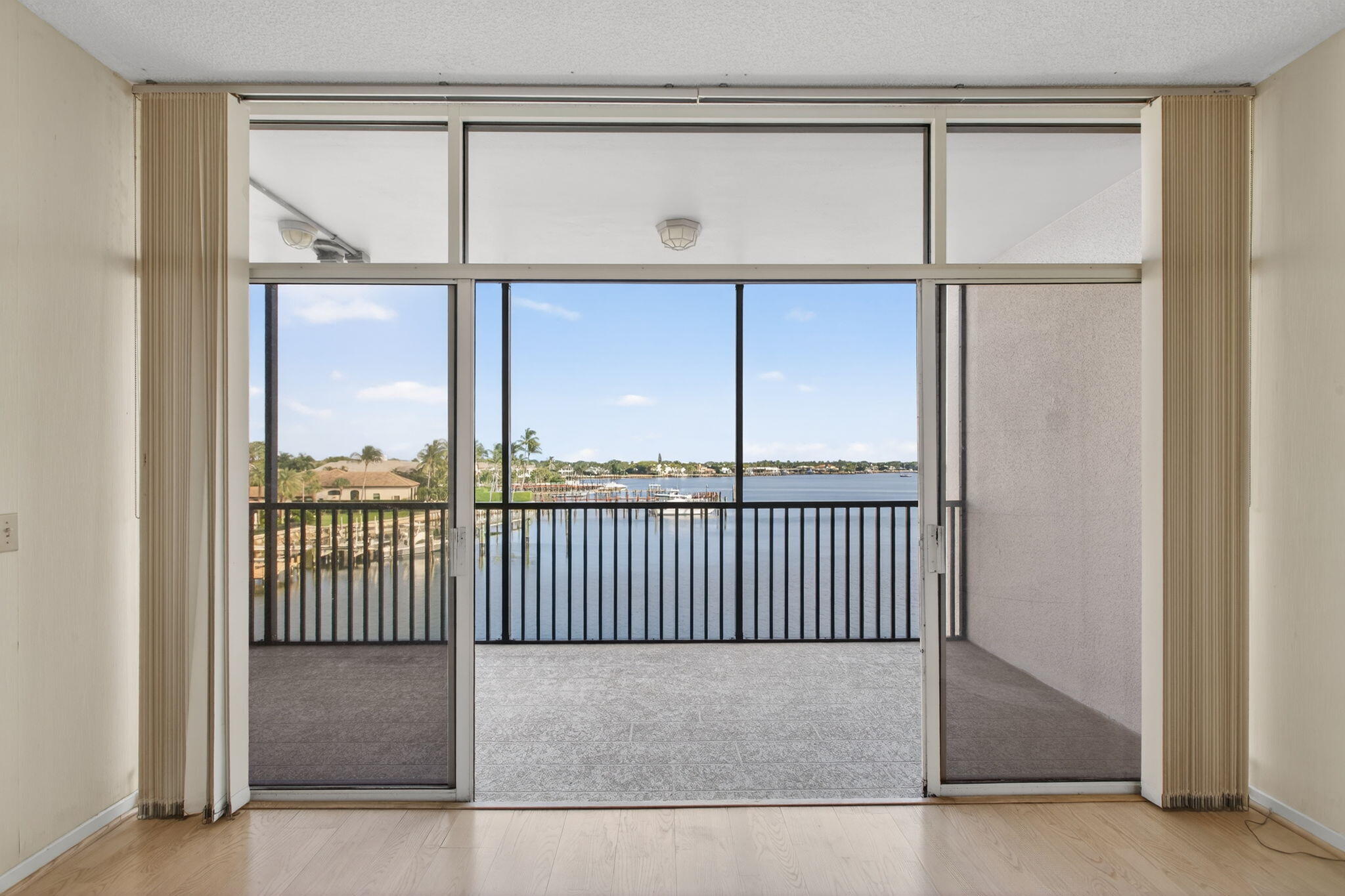 MLS #RX-10958762 image #7