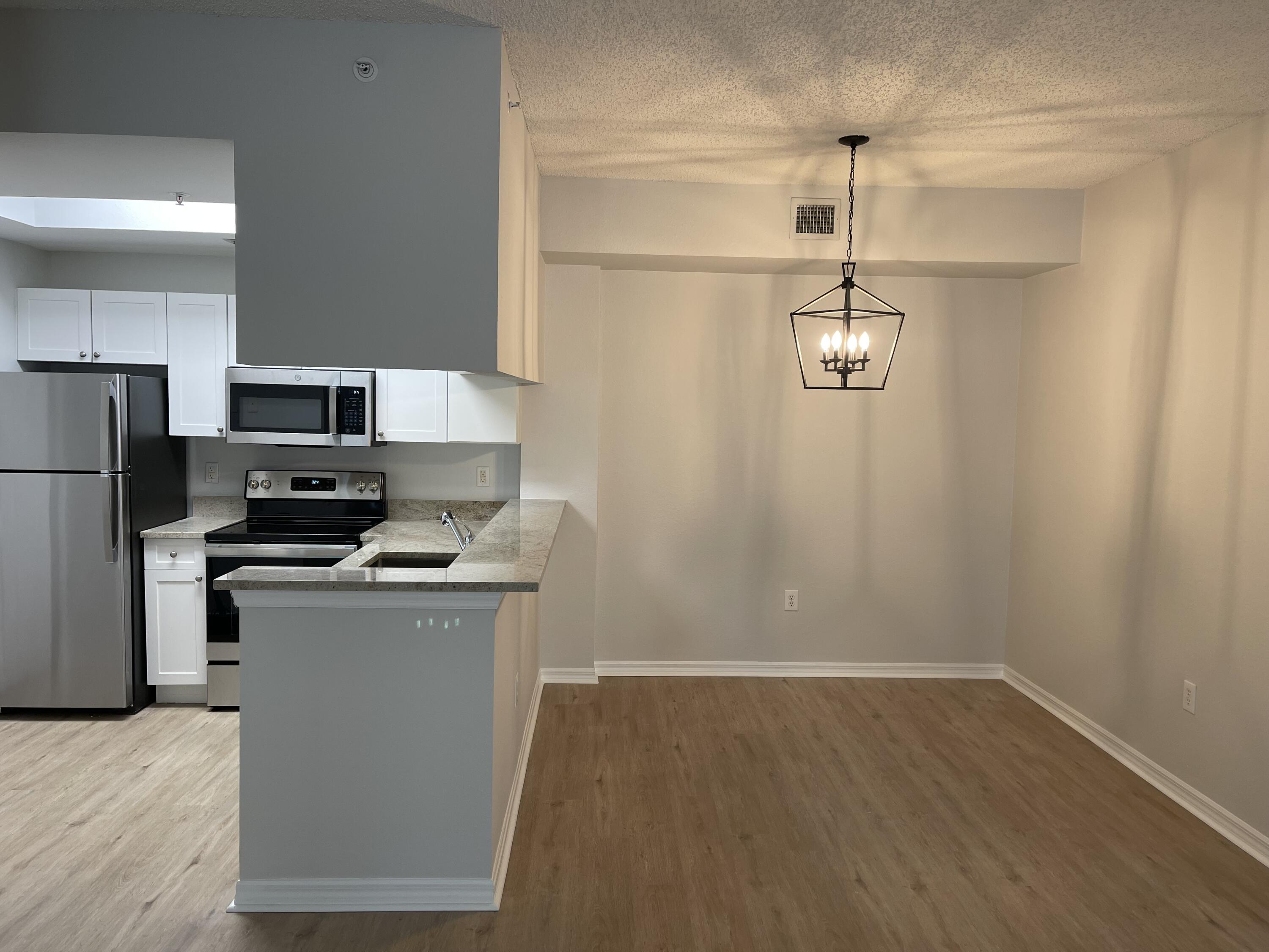 MLS #RX-10265708 image #2