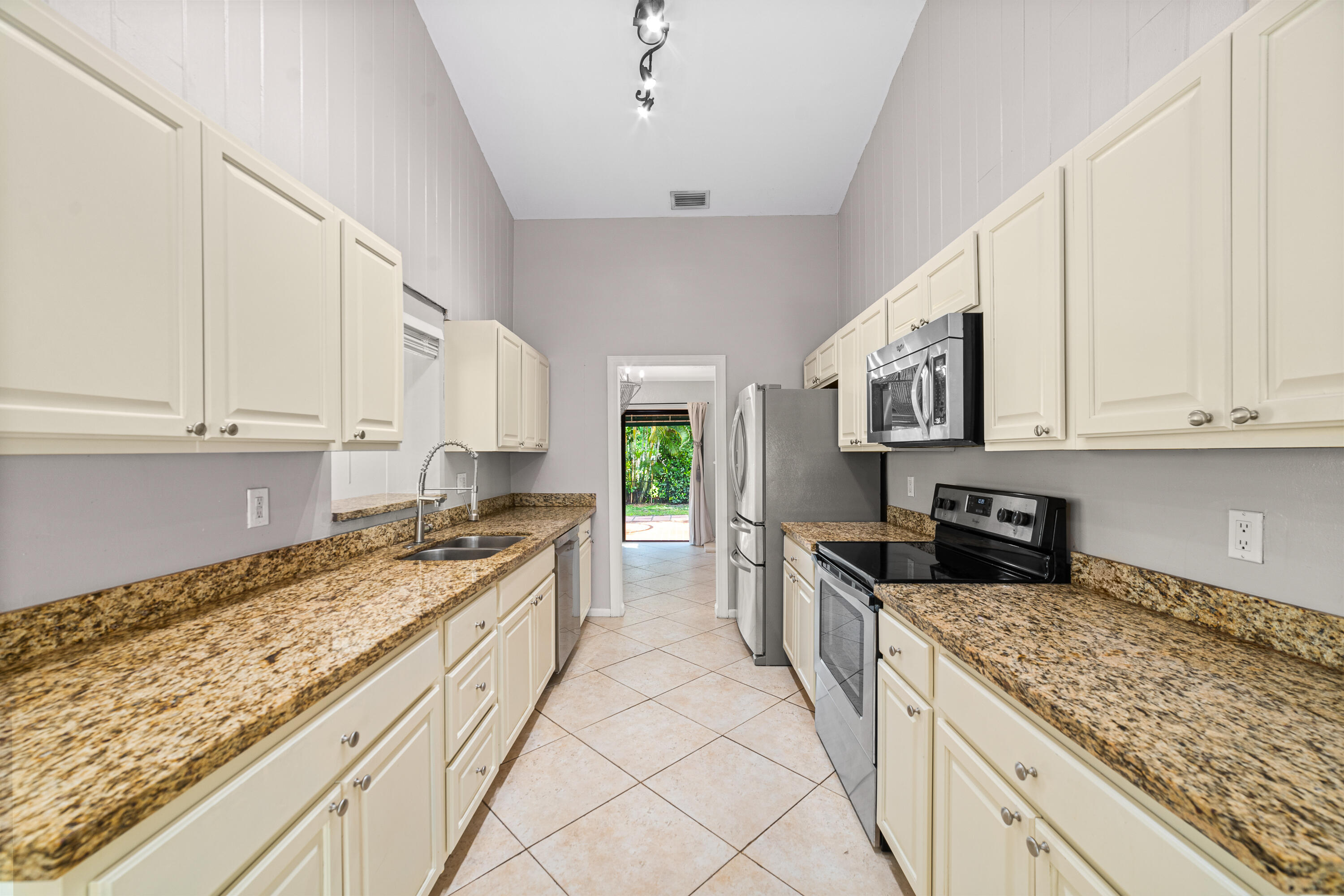 MLS #RX-11146148 image #10