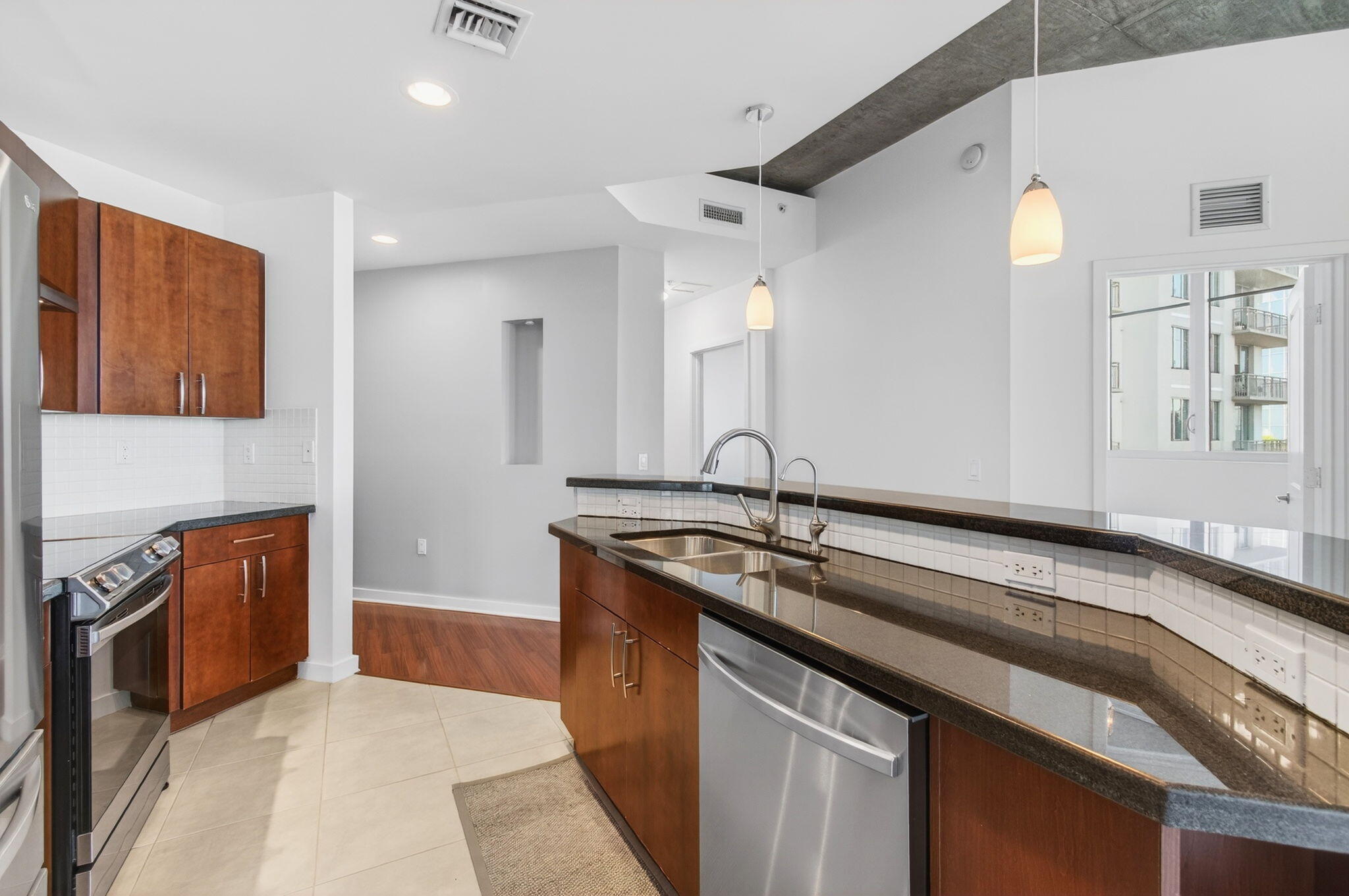 MLS #RX-10859453 image #36