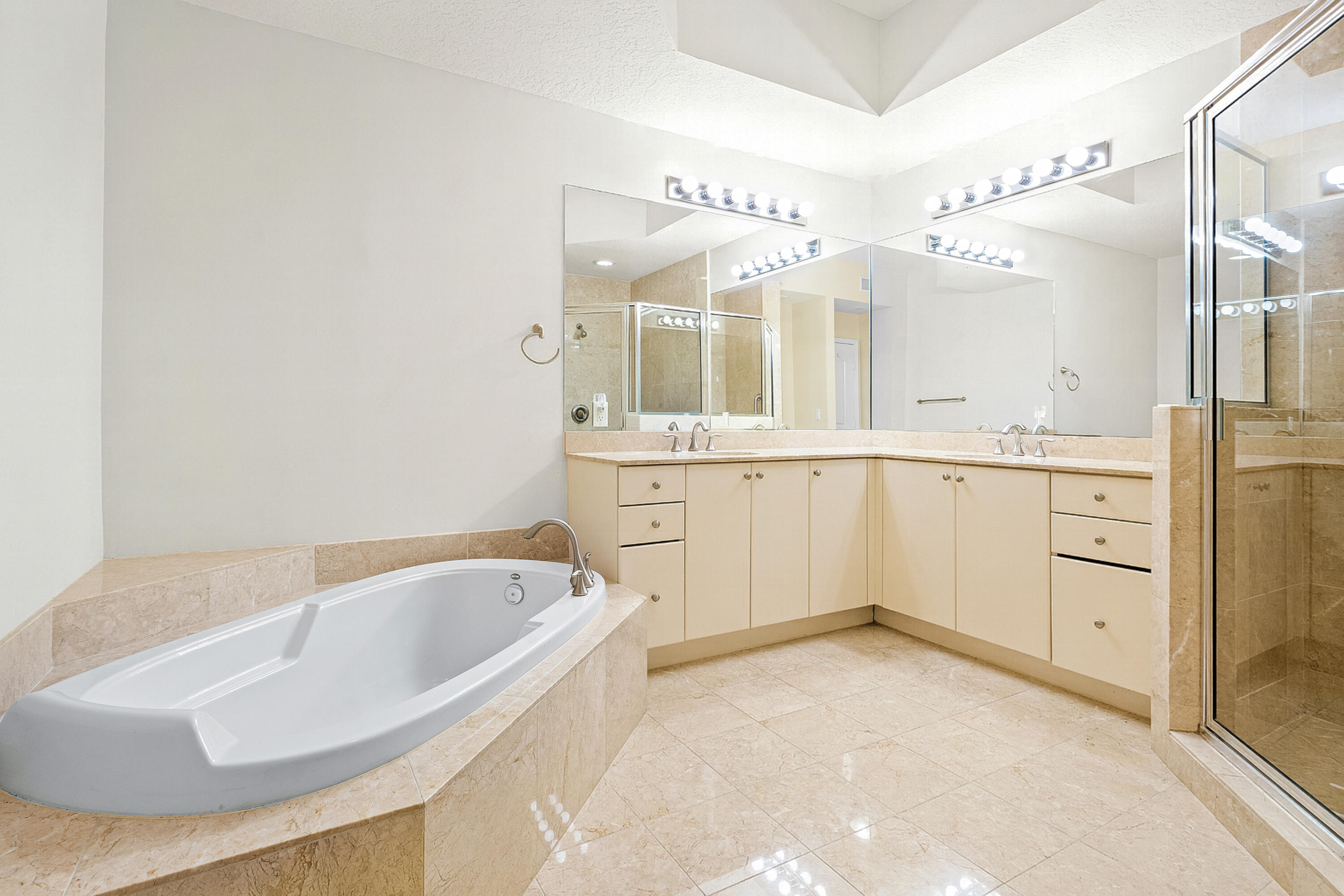 MLS #RX-11146363 image #10