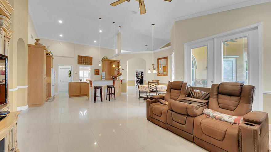 MLS #RX-11146388 image #6