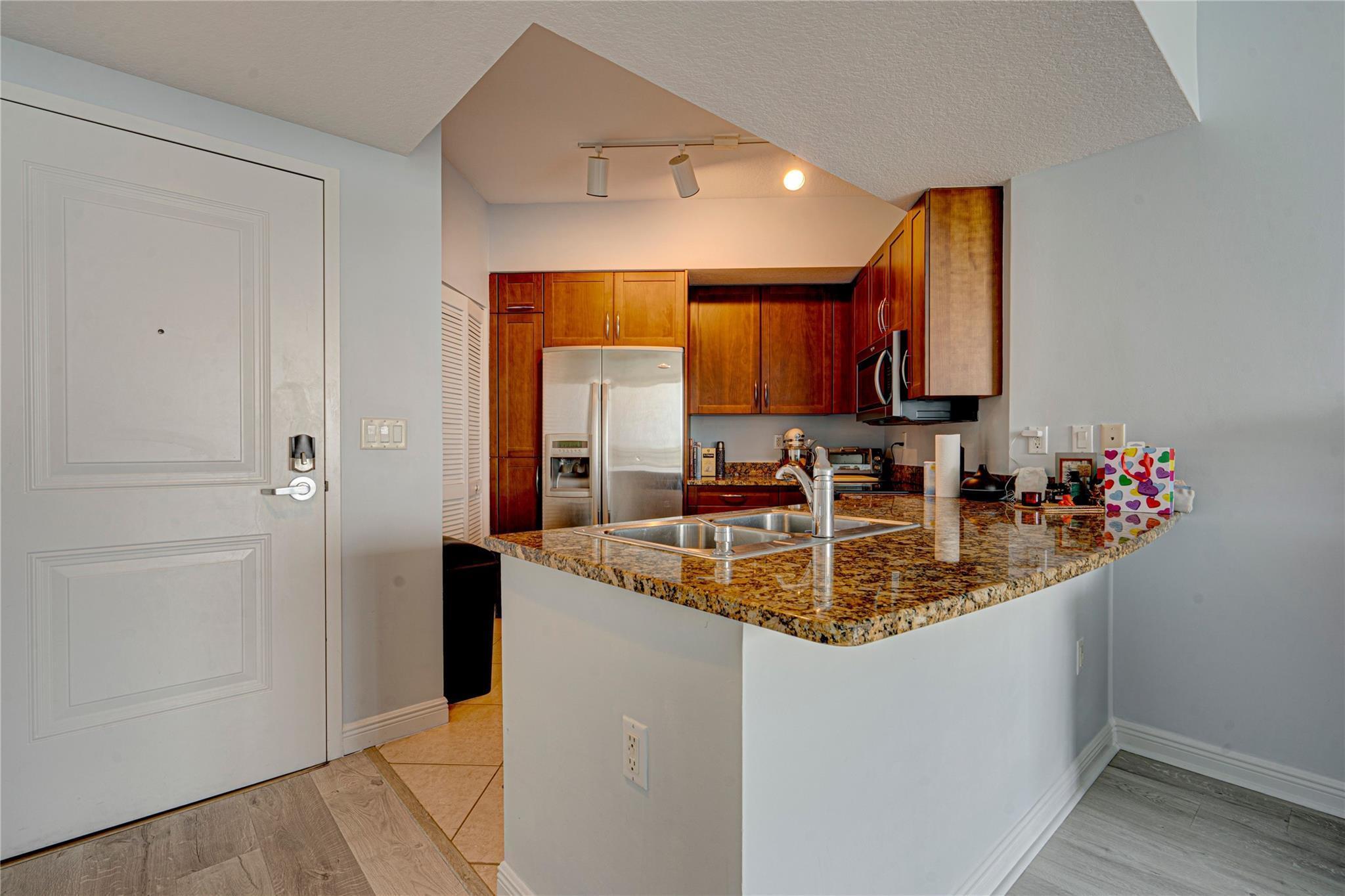 MLS #RX-10449943 image #7