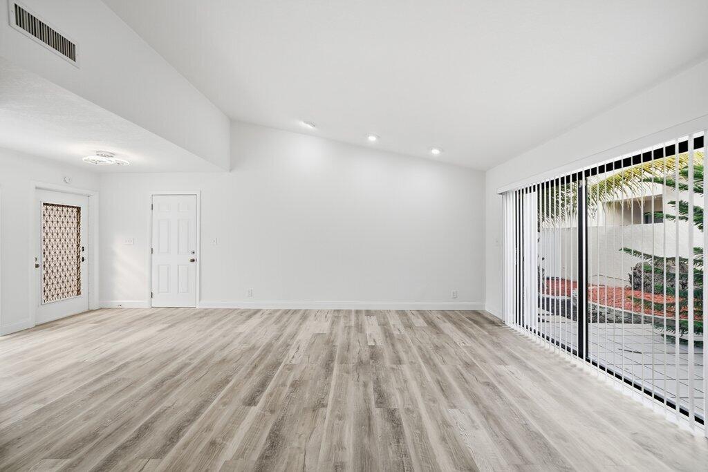 MLS #RX-11146545 image #16