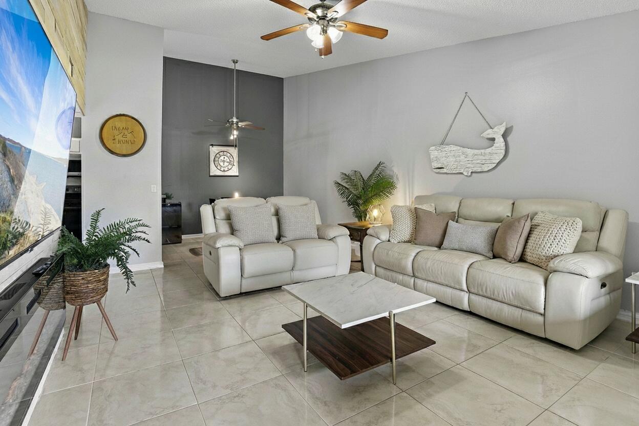 MLS #RX-11146563 image #1