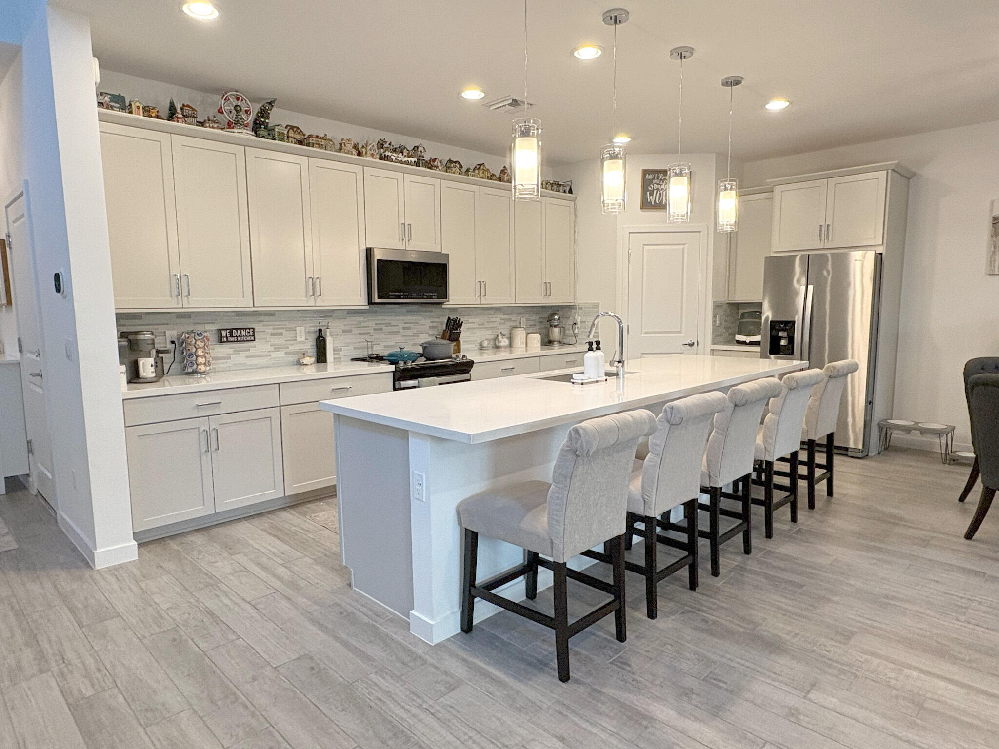 MLS #RX-11146639 image #1