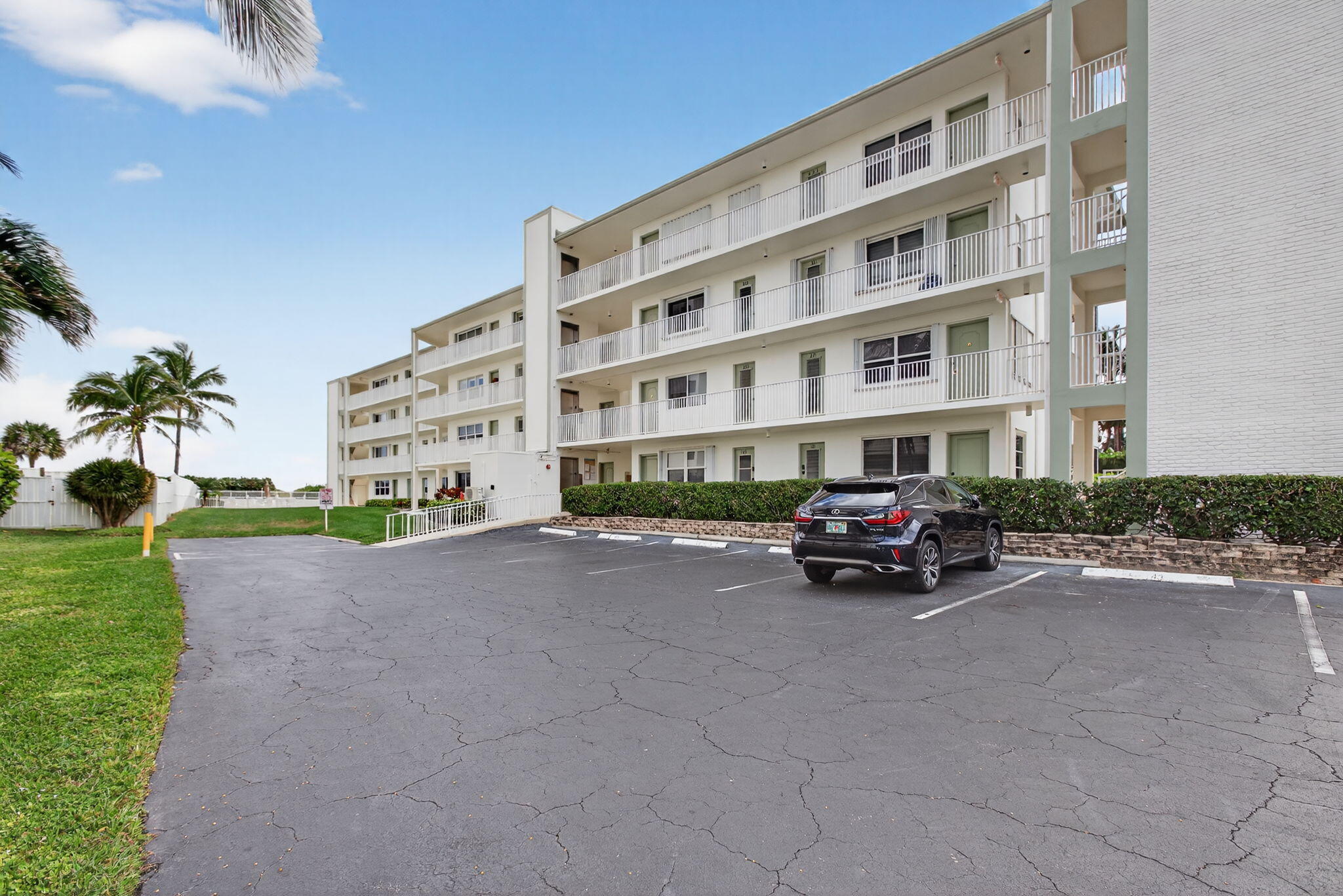 MLS #RX-11146702 image #3