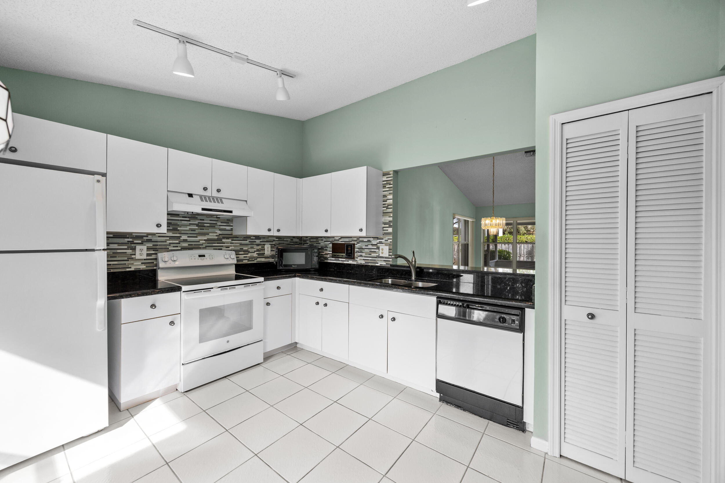 MLS #RX-11146839 image #13