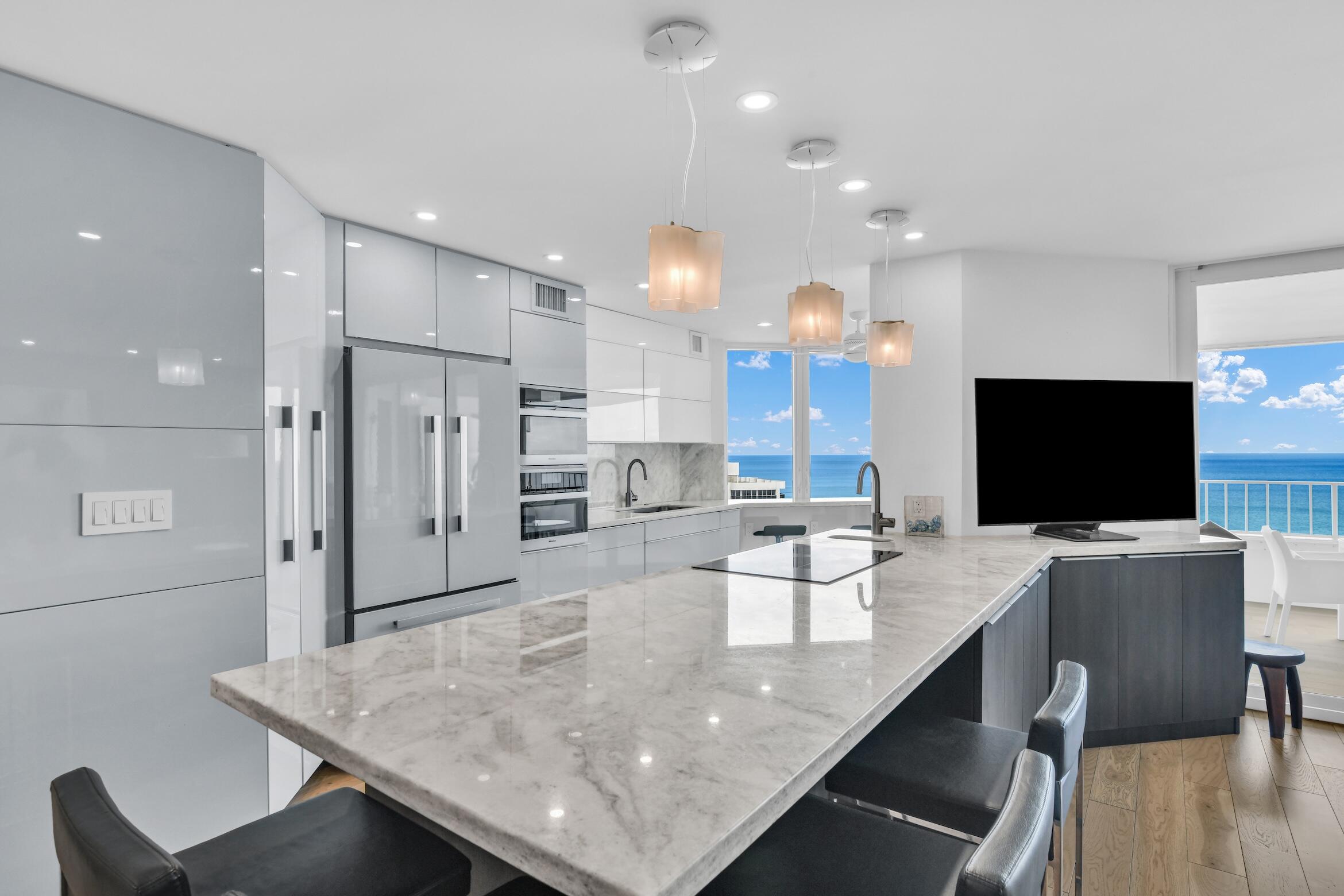 MLS #RX-11081235 image #1