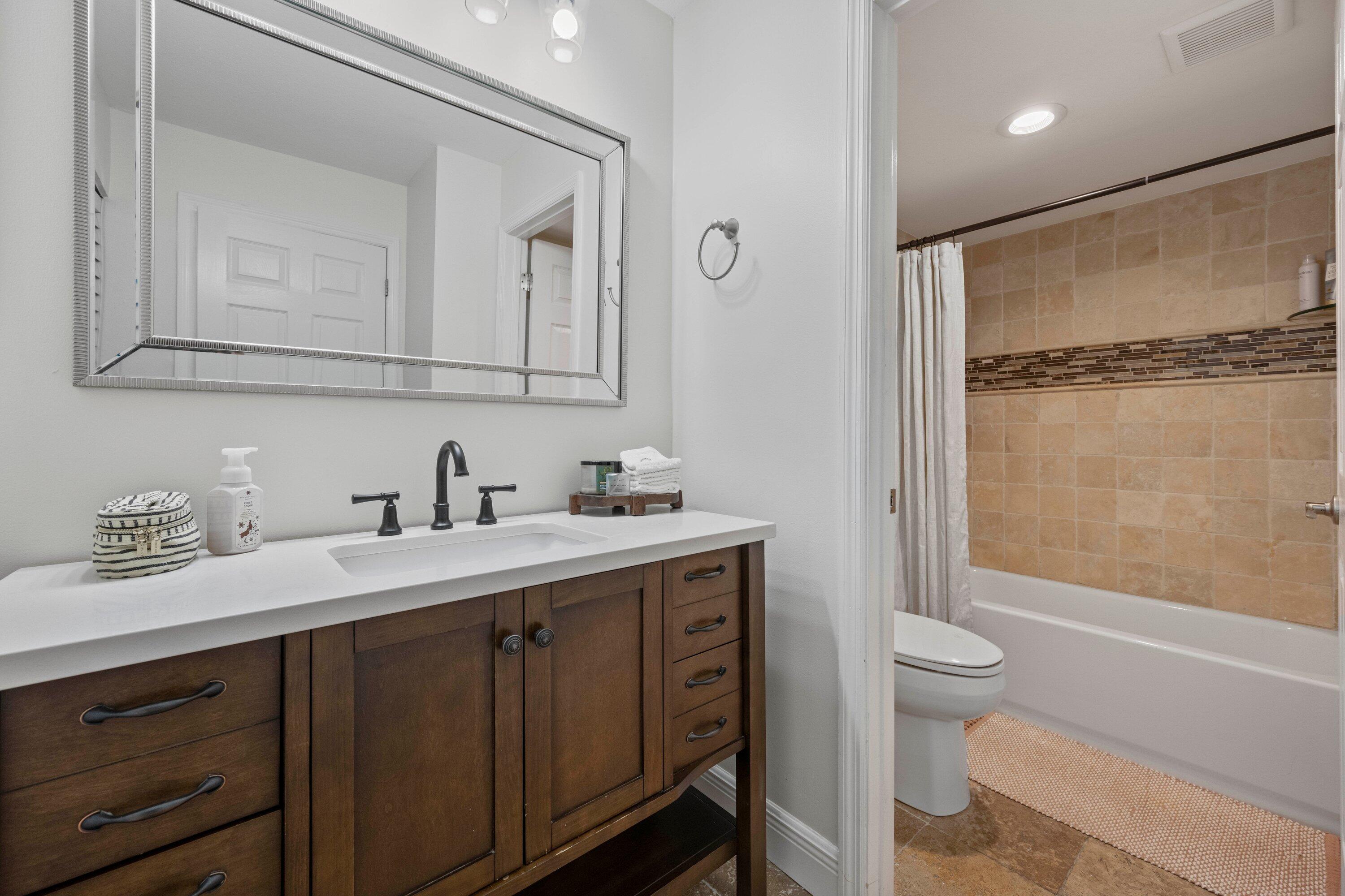 MLS #RX-10523579 image #9