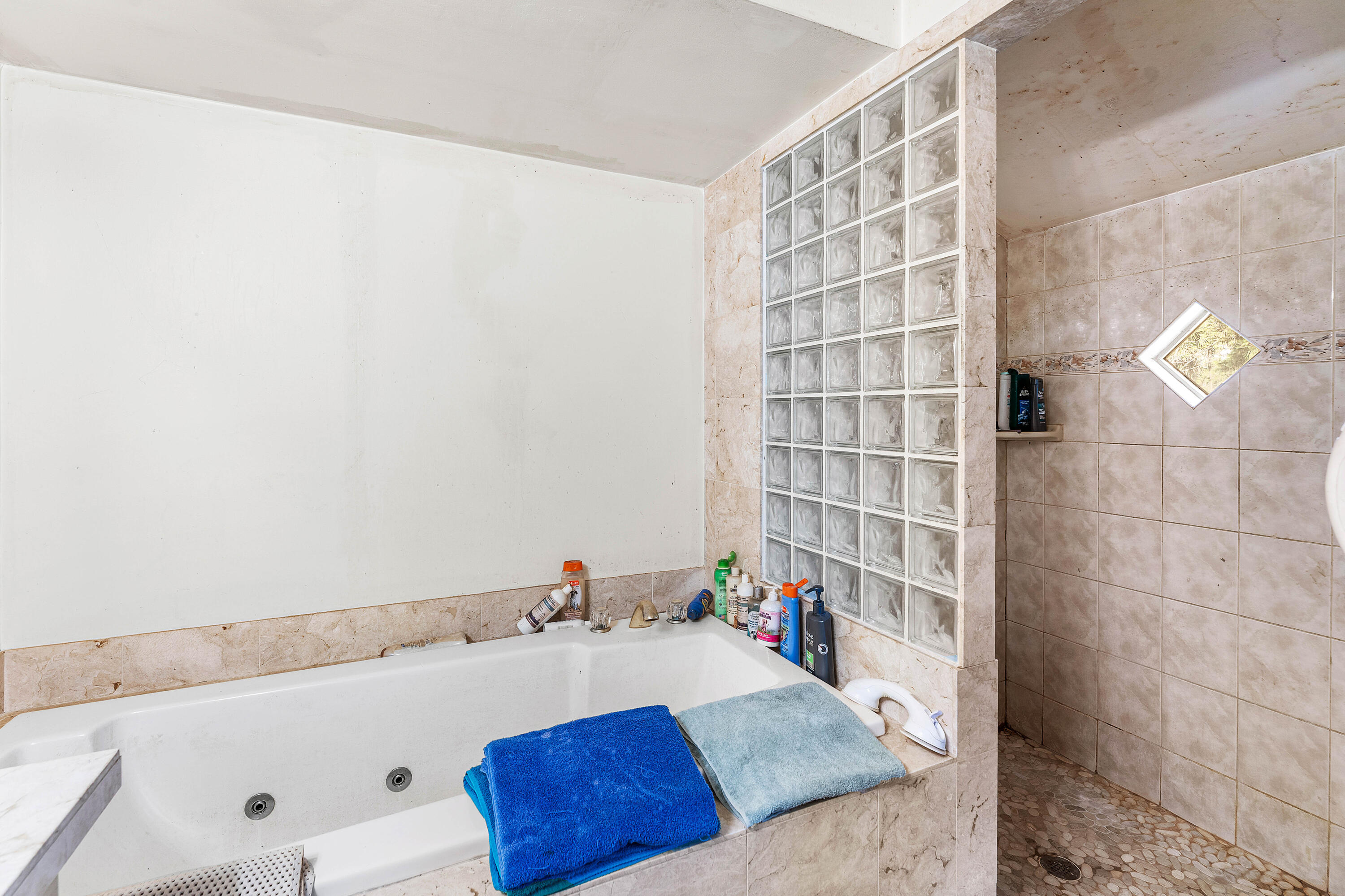 MLS #RX-11146909 image #11