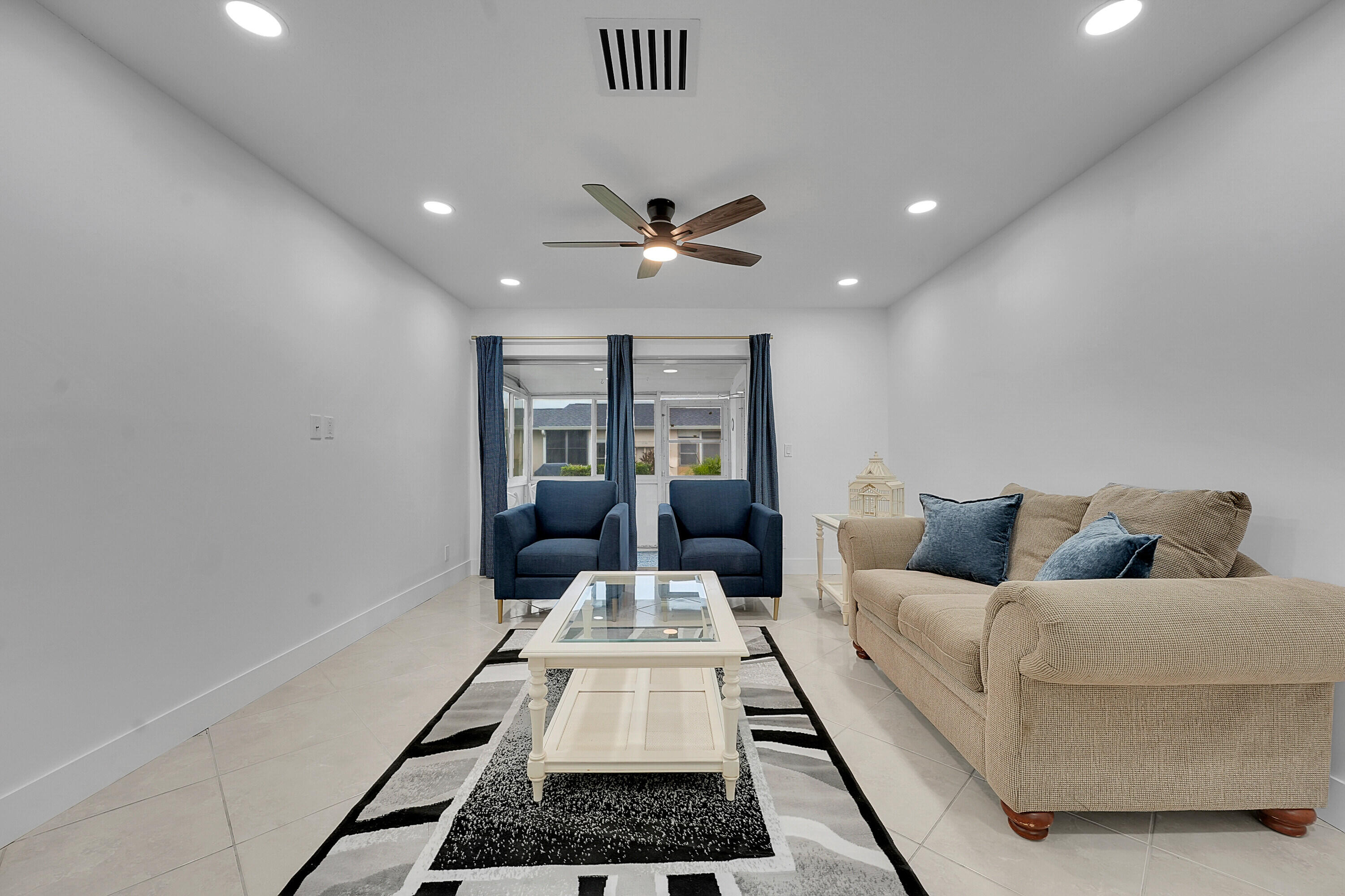 MLS #RX-10566280 image #1