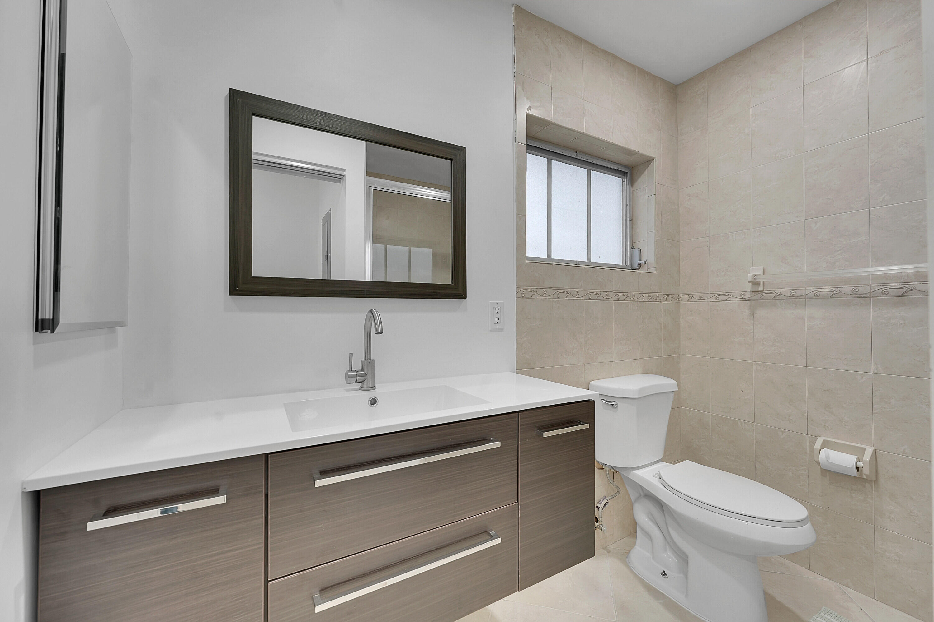 MLS #RX-10566280 image #4