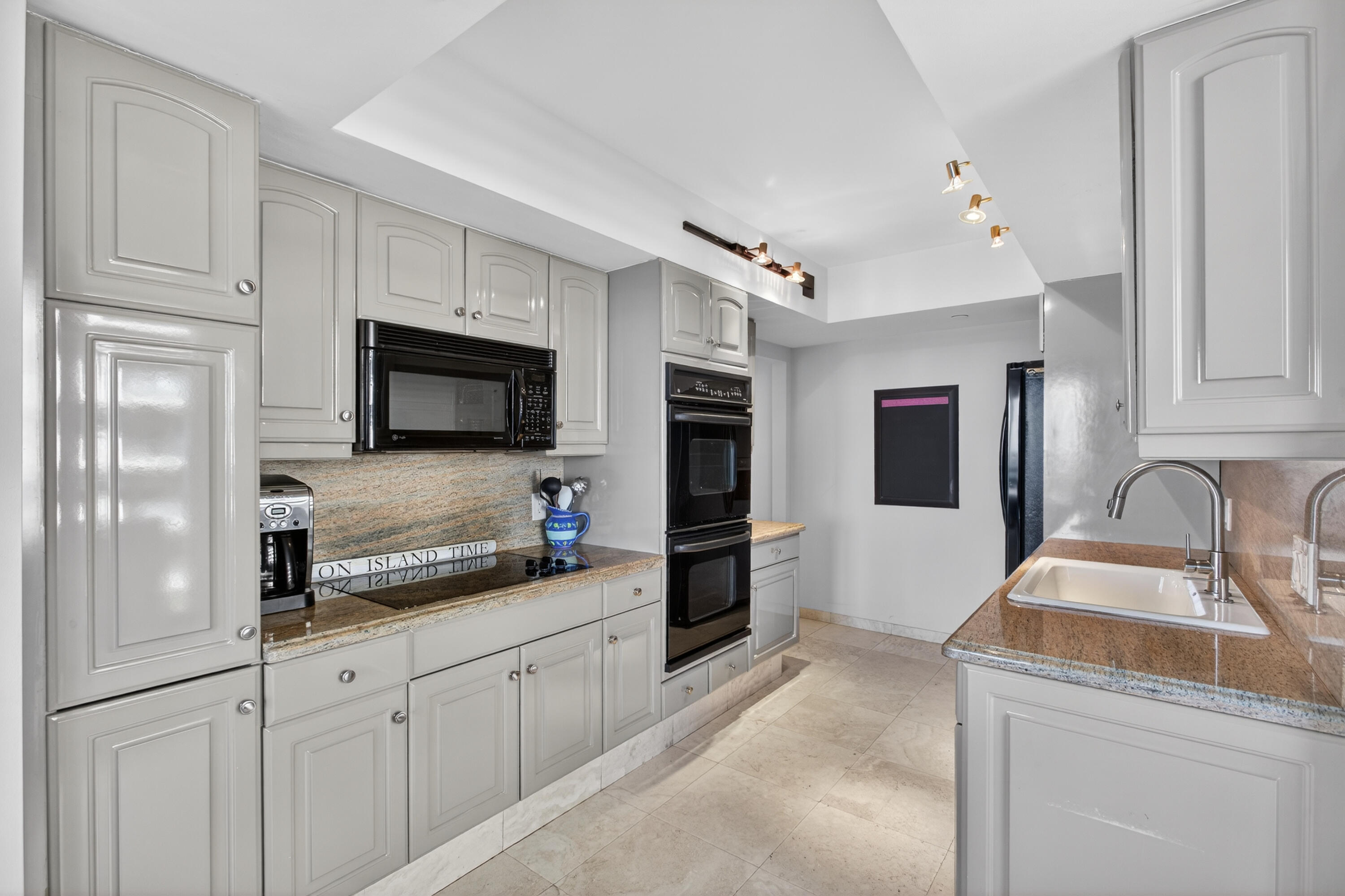 MLS #RX-11146931 image #16