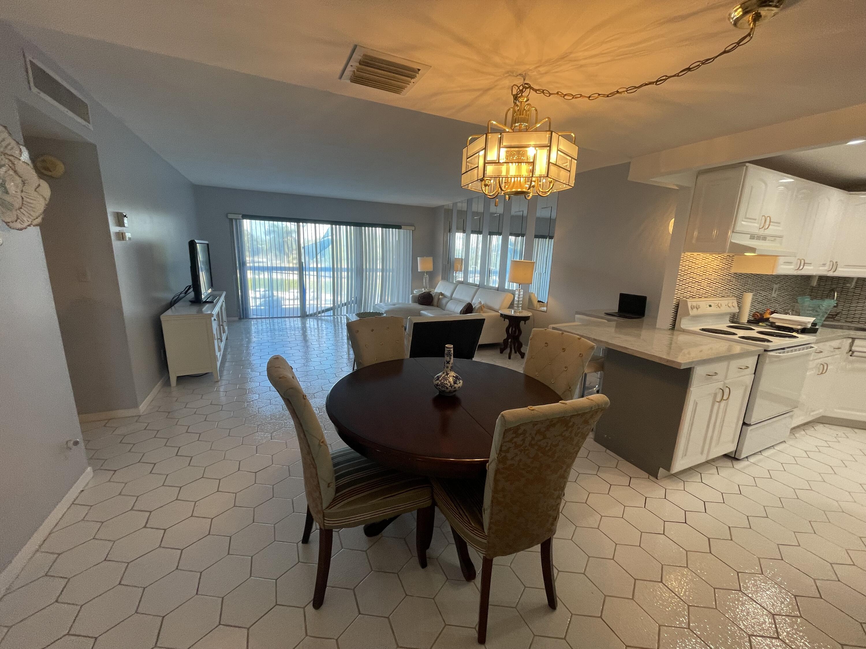 MLS #RX-11147044 image #5