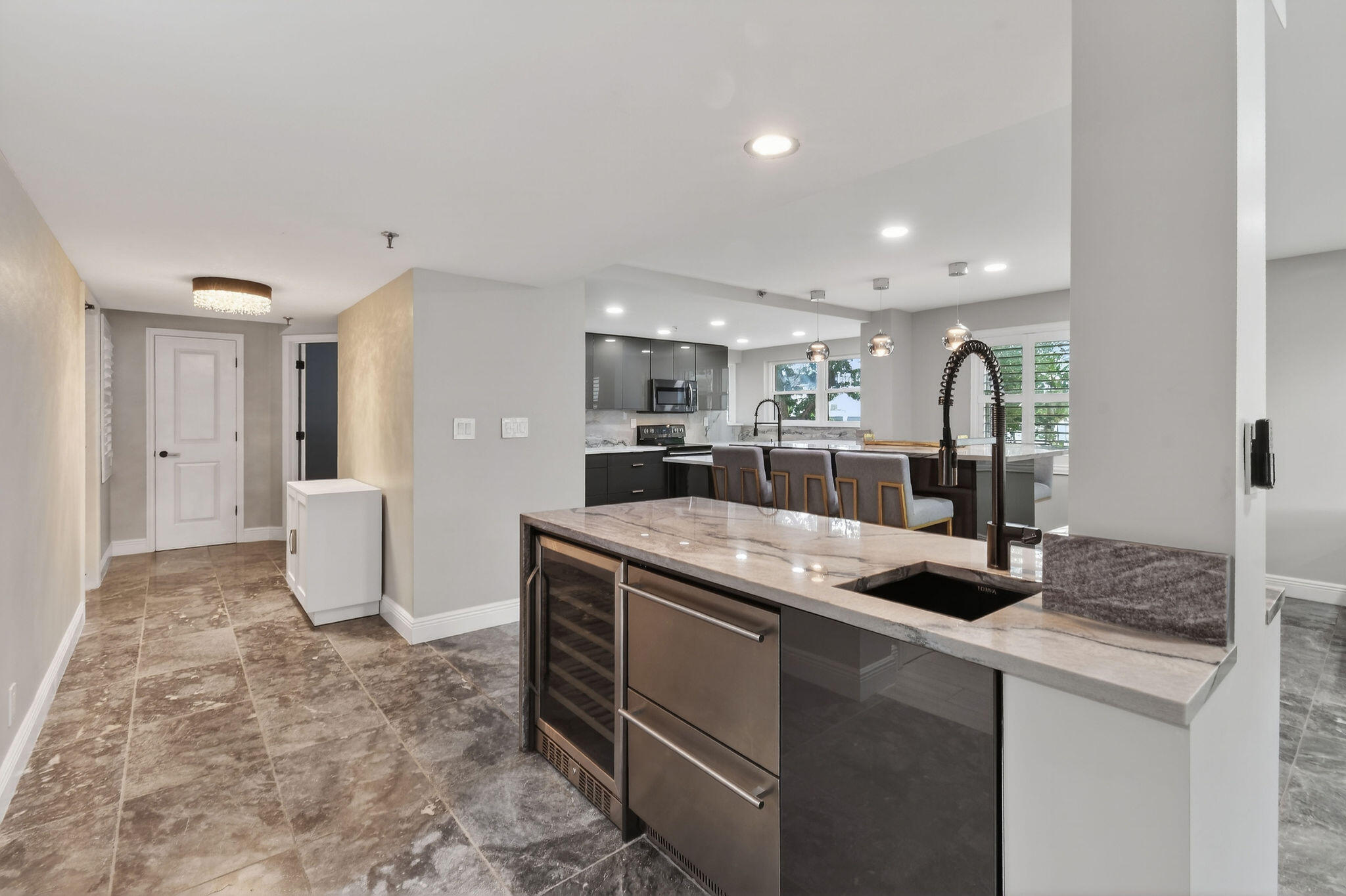 MLS #RX-11147046 image #3