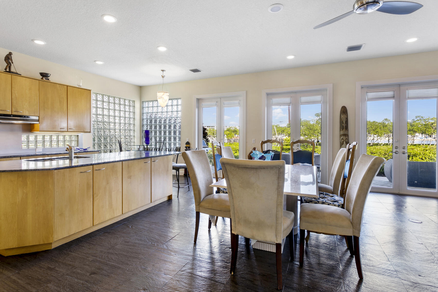 MLS #RX-11122123 image #1