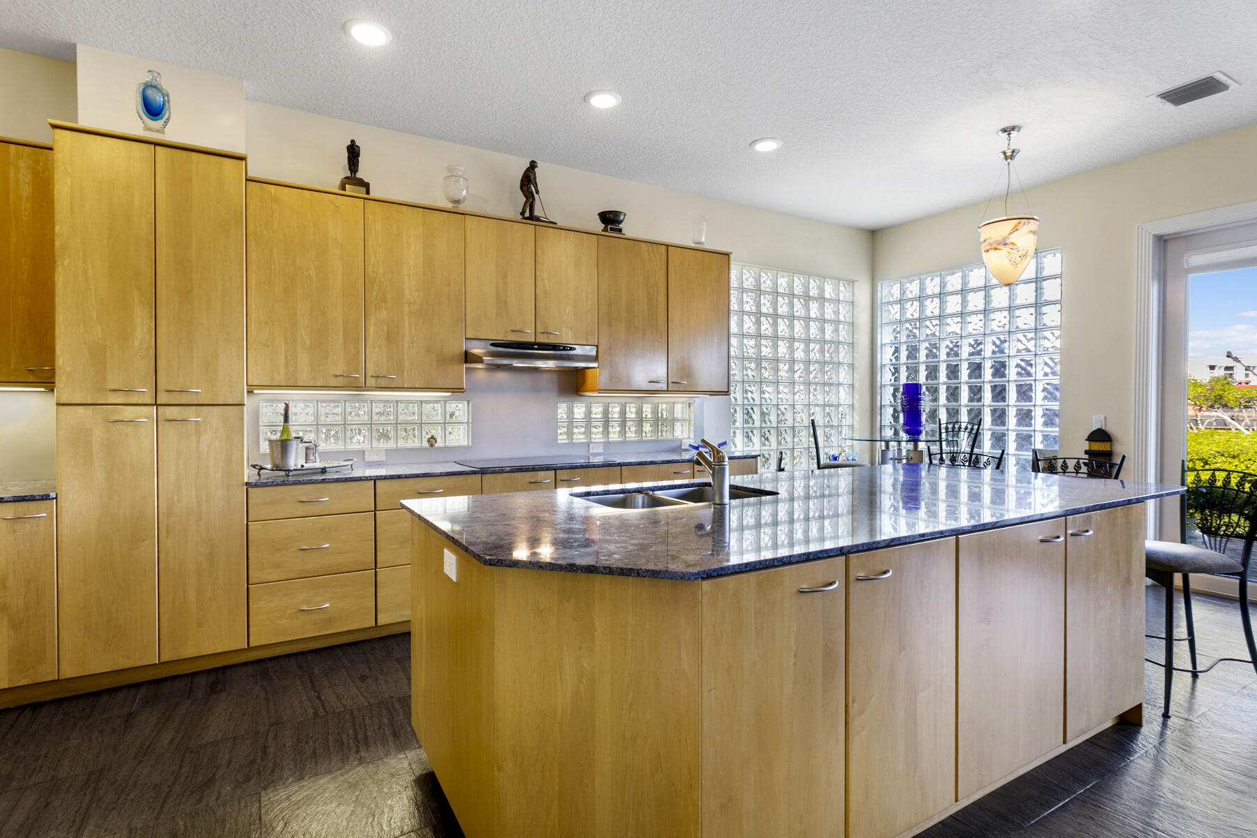 MLS #RX-11122123 image #2