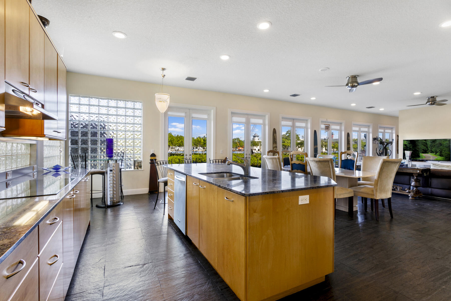 MLS #RX-11122123 image #3