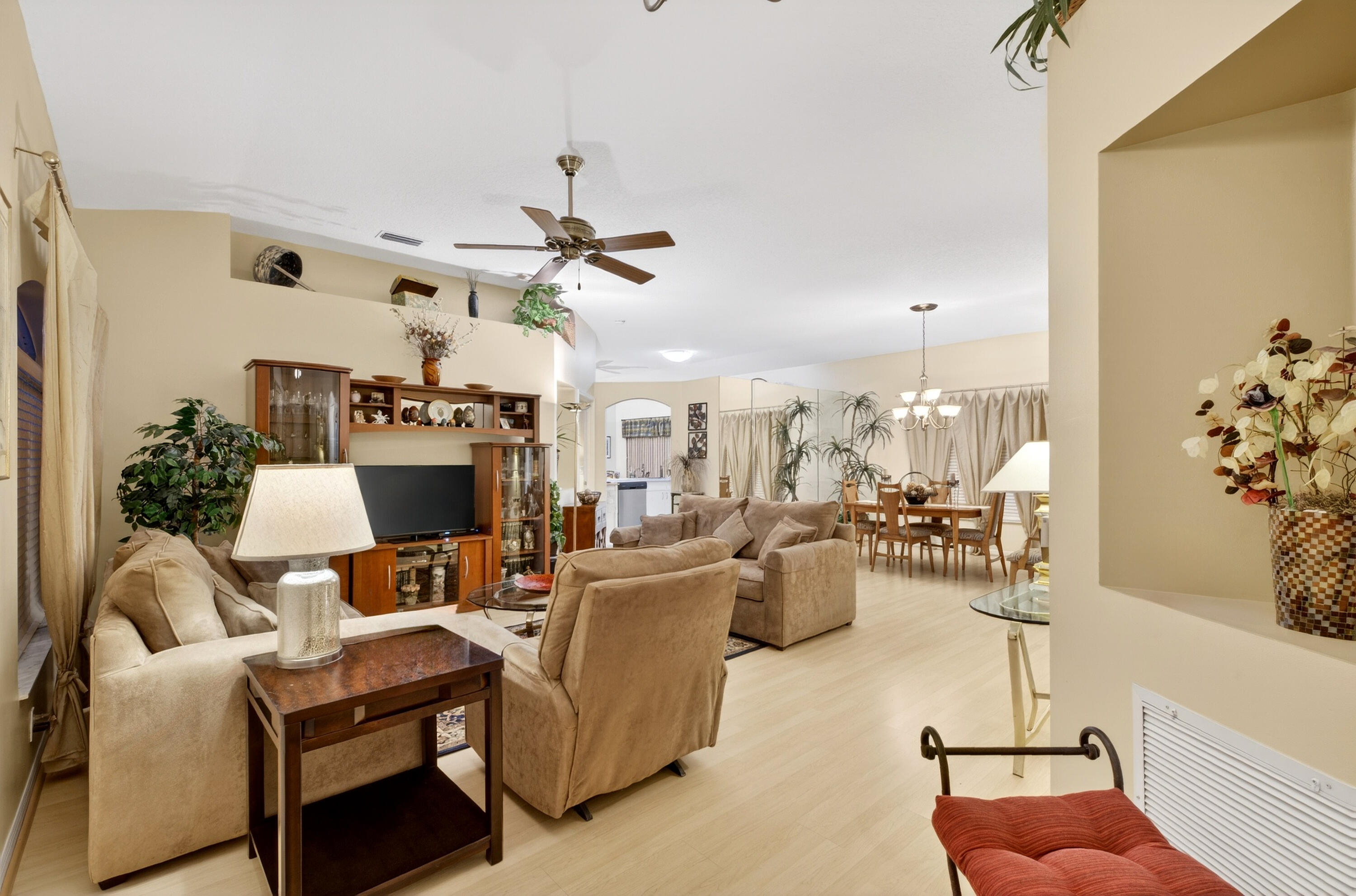 MLS #RX-11147172 image #2