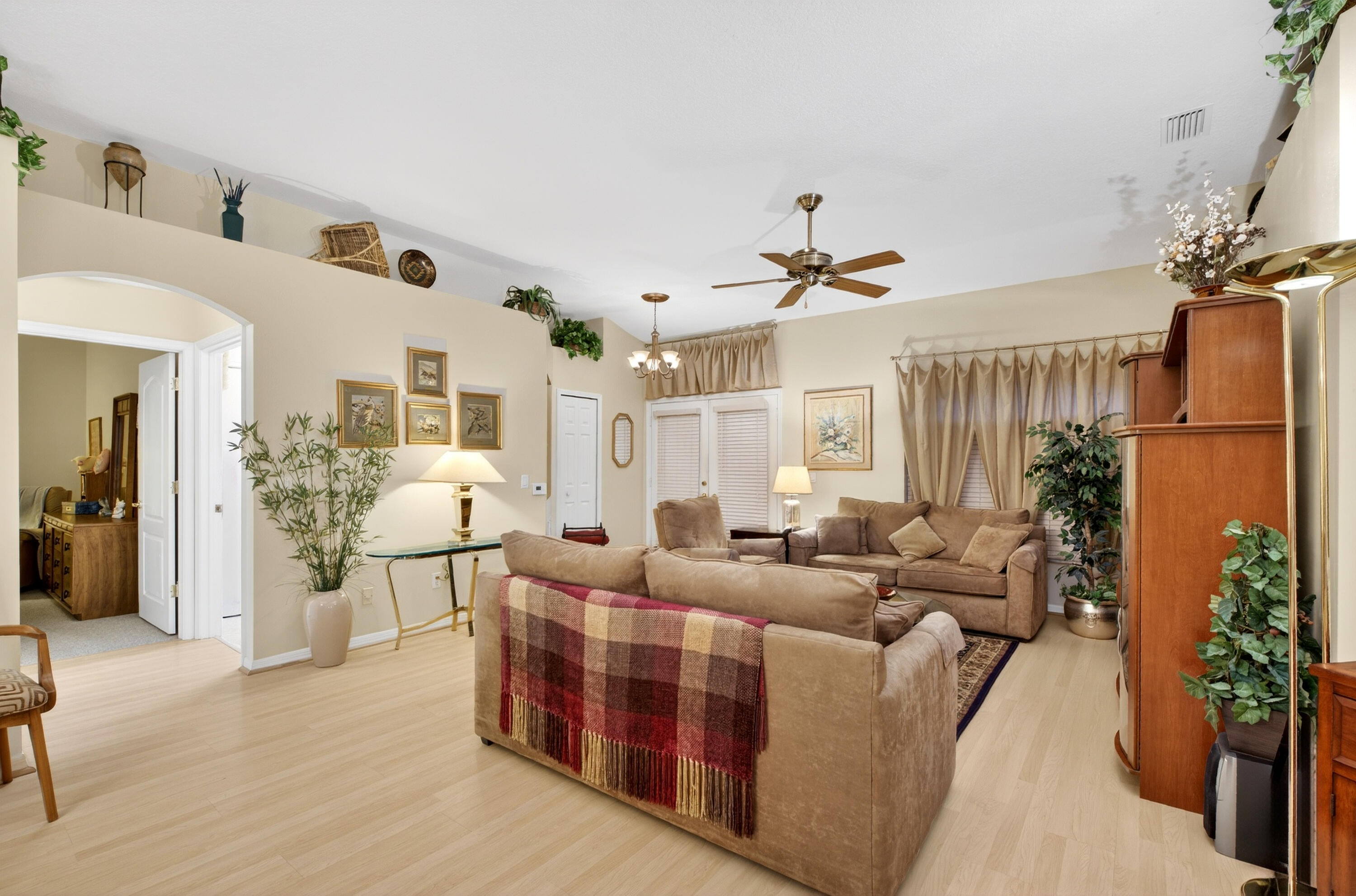 MLS #RX-11147172 image #4