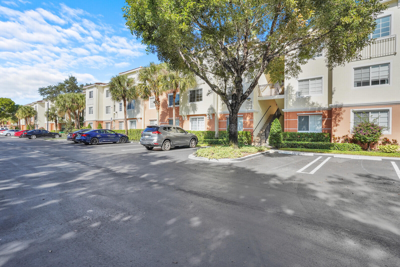 MLS #RX-10779722 image #3