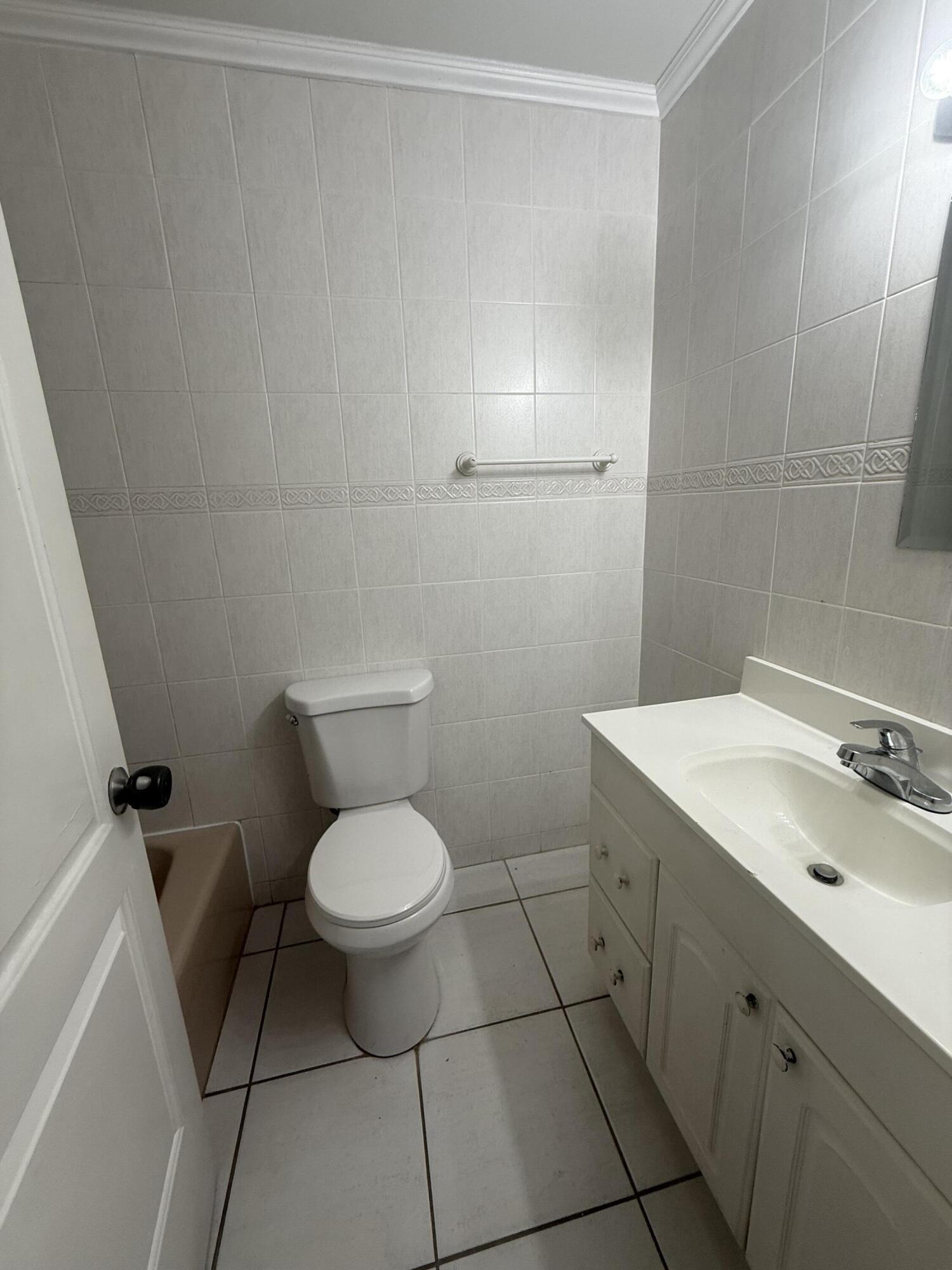 MLS #RX-10819243 image #2